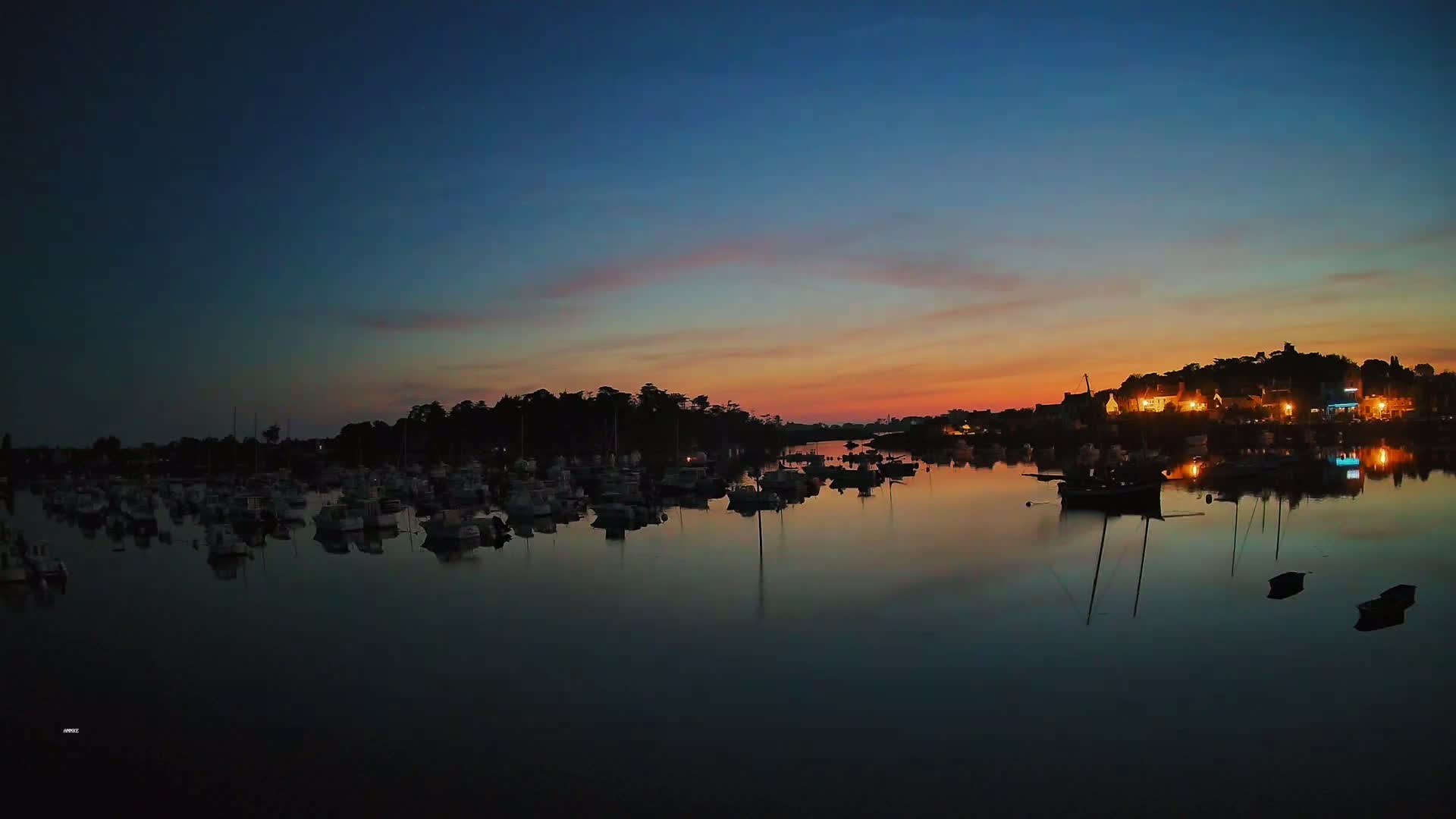 Port de Ploumanac'h Saint Perros-Guirec City View  Live Cam - Lannion, Cotes-d'Armor, Bretagne, France