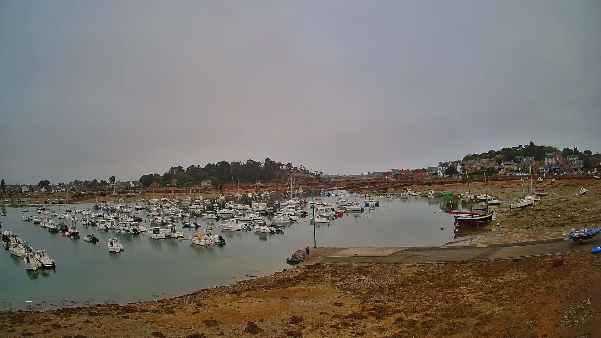 Port de Ploumanac'h Saint Perros-Guirec City View  Live Cam - Lannion, Cotes-d'Armor, Bretagne, France