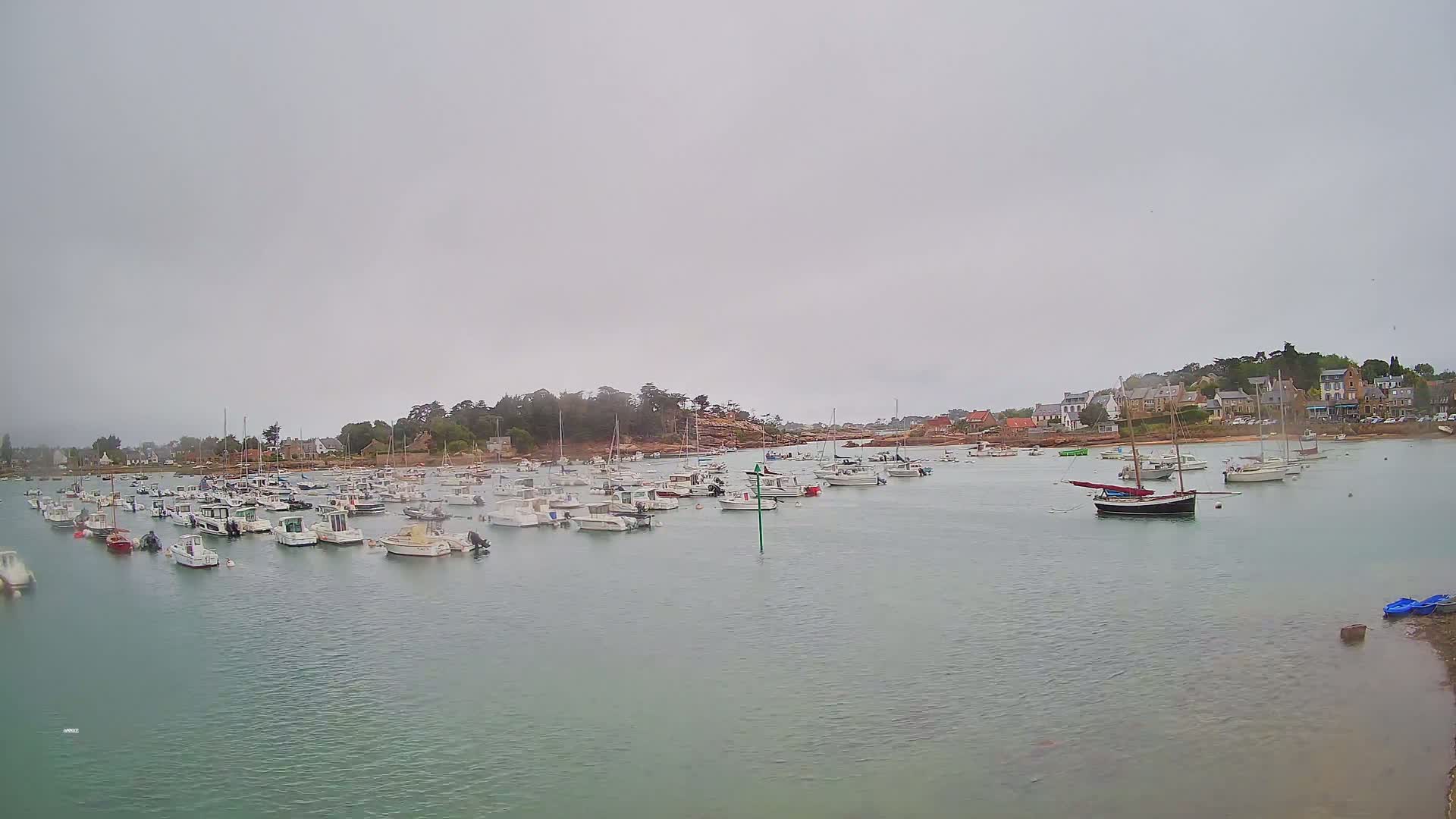 Port de Ploumanac'h Saint Perros-Guirec City View  Live Cam - Lannion, Cotes-d'Armor, Bretagne, France