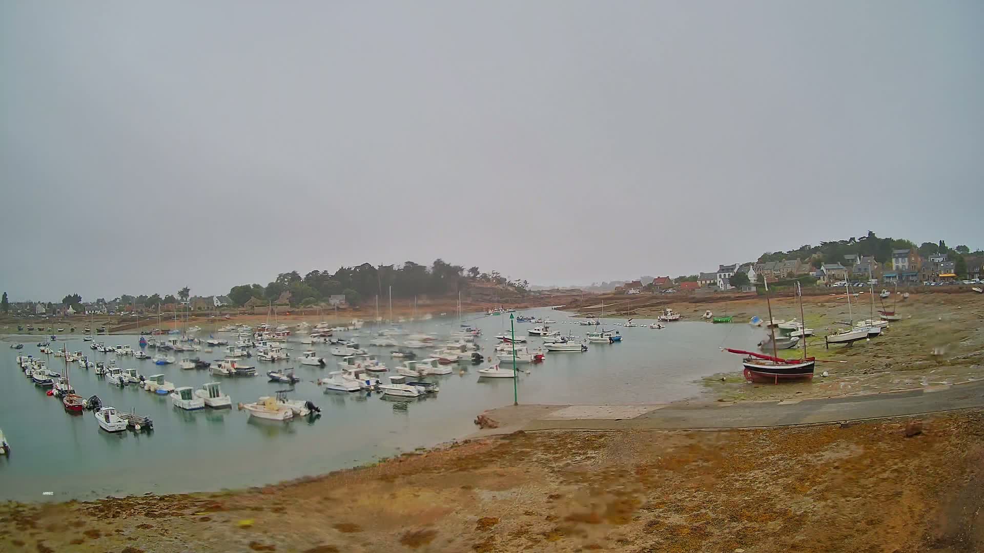 Port de Ploumanac'h Saint Perros-Guirec City View  Live Cam - Lannion, Cotes-d'Armor, Bretagne, France