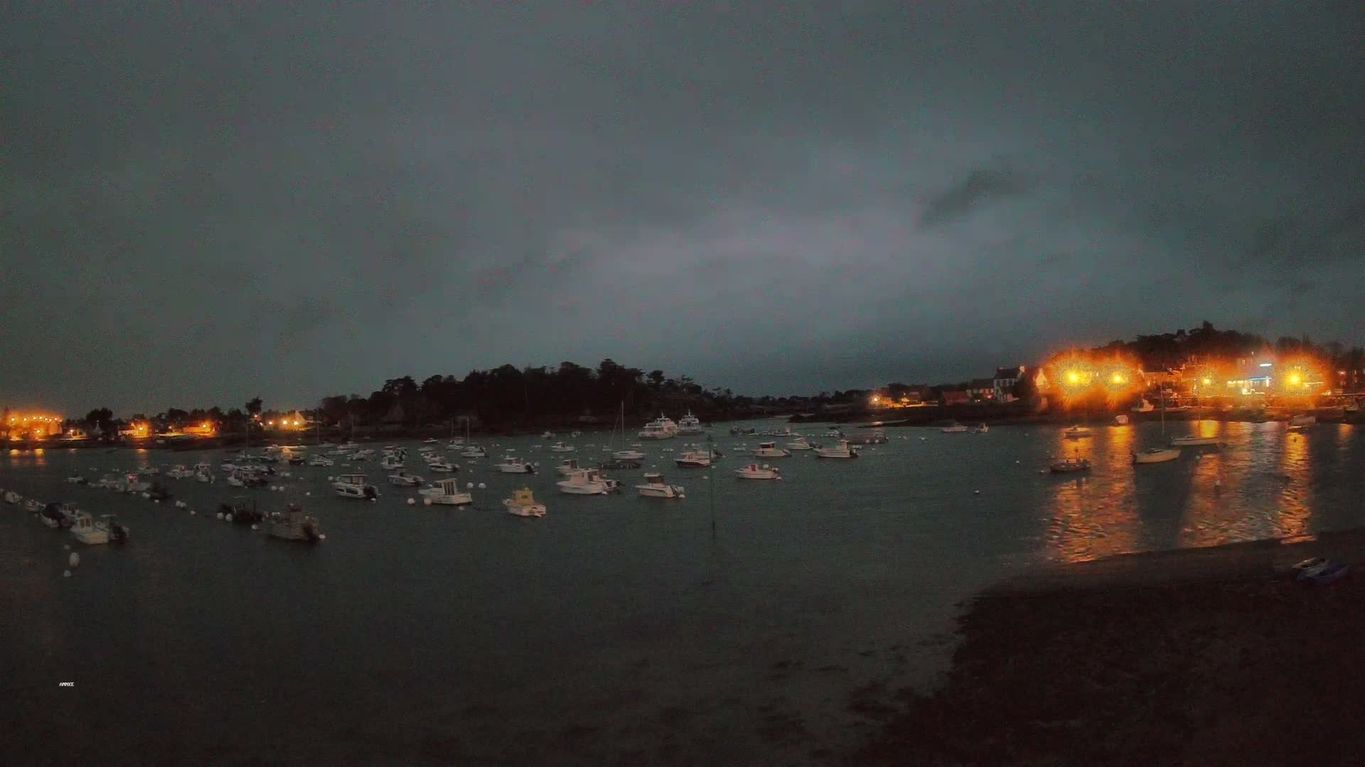 Port de Ploumanac'h Saint Perros-Guirec City View  Live Cam - Lannion, Cotes-d'Armor, Bretagne, France