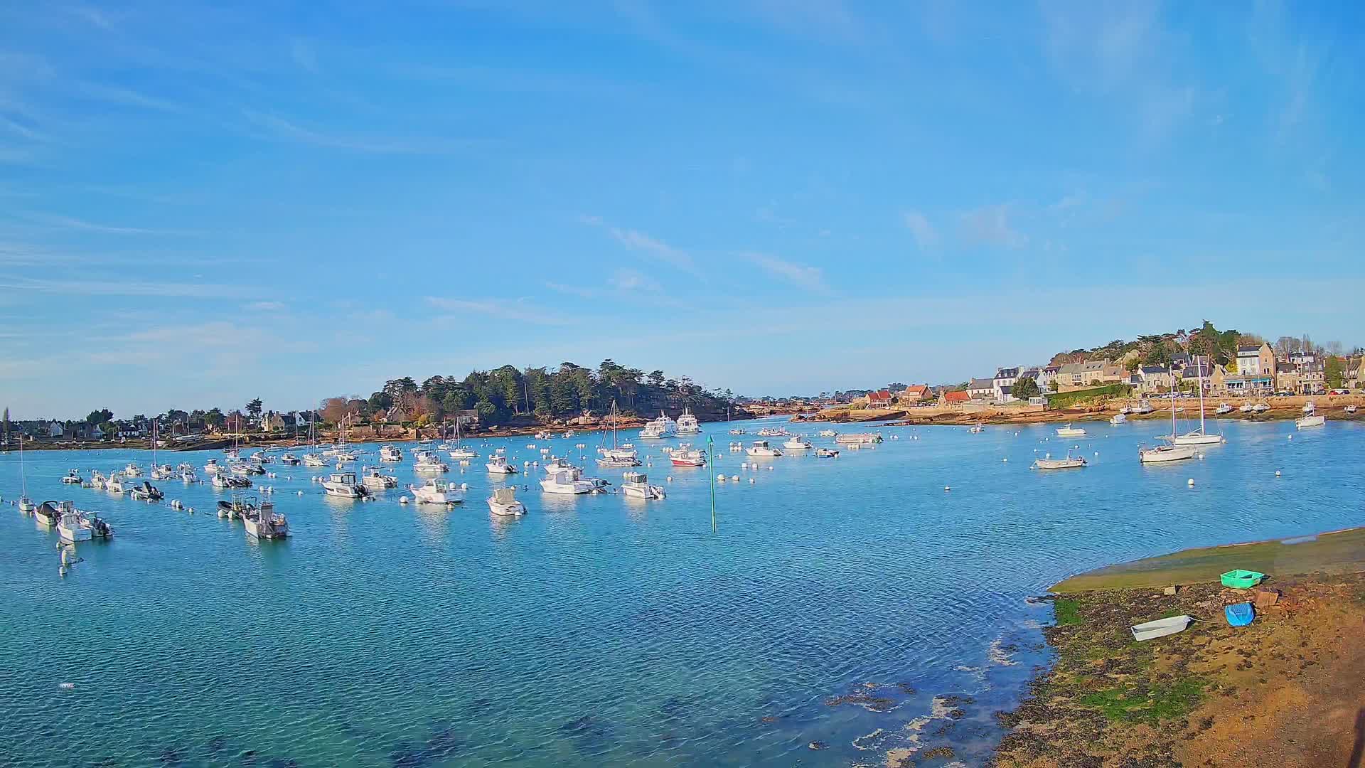 Port de Ploumanac'h Saint Perros-Guirec City View  Live Cam - Lannion, Cotes-d'Armor, Bretagne, France
