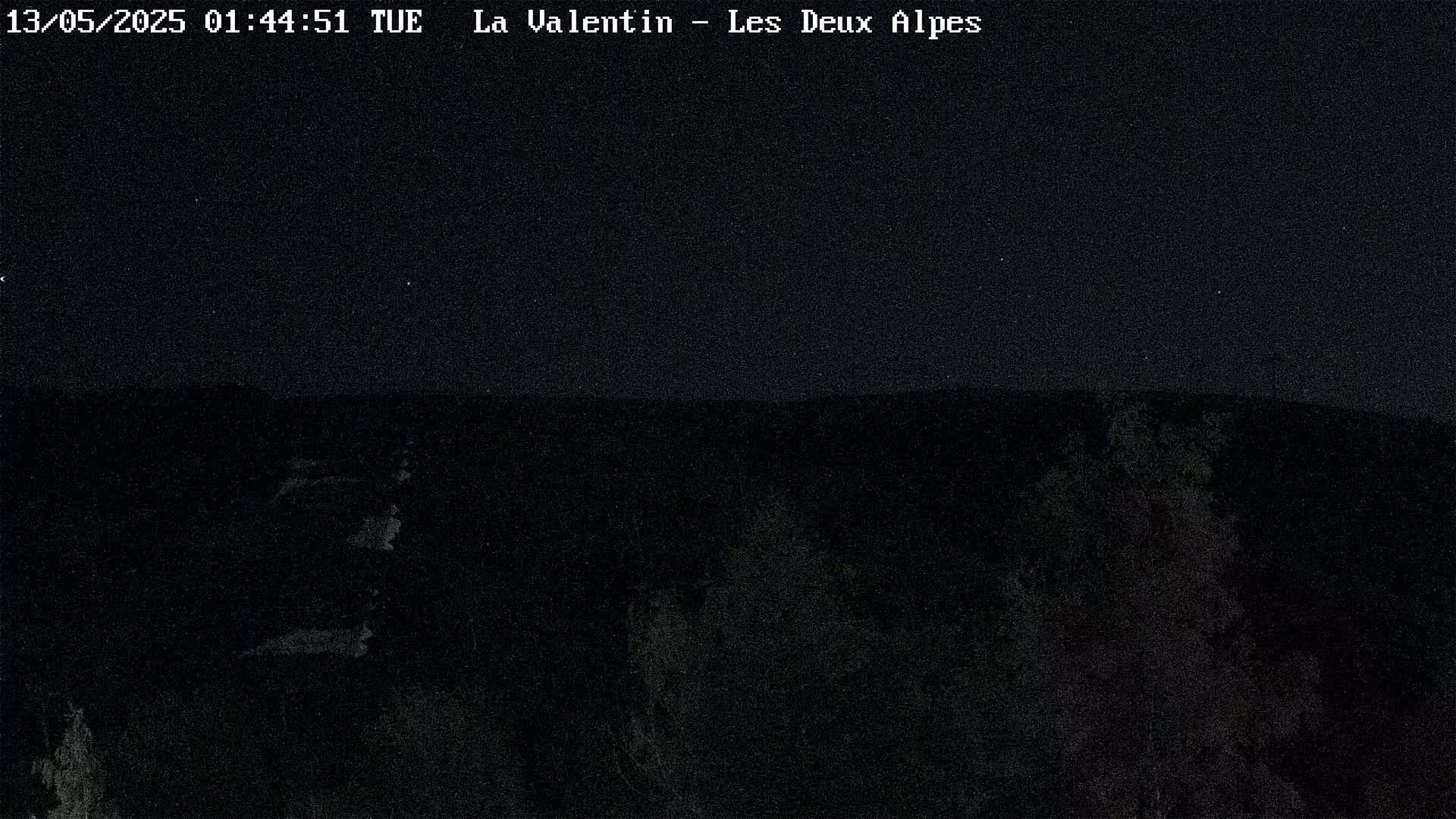 French Alps, Les deux Alpes Ski Slopes Live Cam - Grenoble, Isere, Auvergne-Rhone-Alpes, France