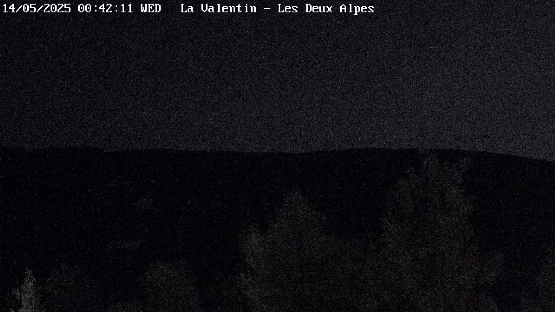 French Alps, Les deux Alpes Ski Slopes Live Cam - Grenoble, Isere, Auvergne-Rhone-Alpes, France
