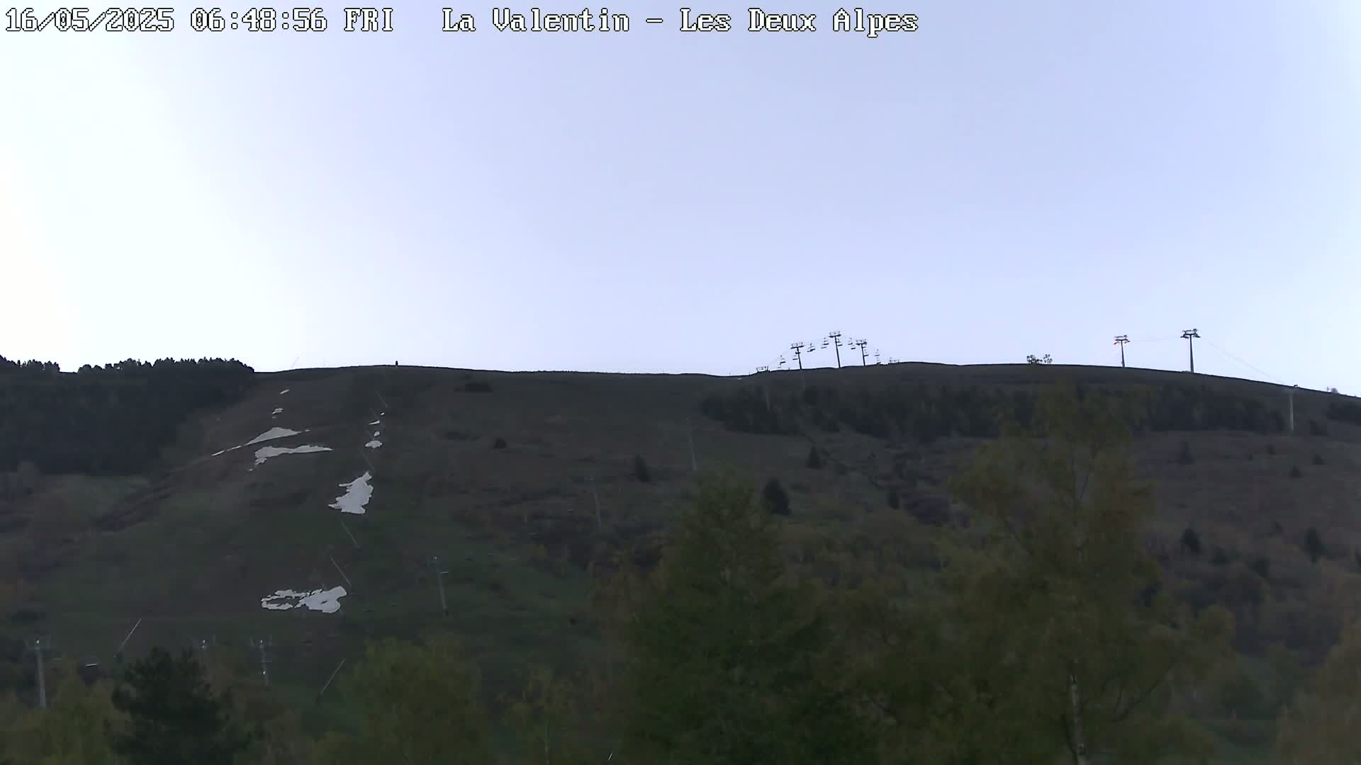 French Alps, Les deux Alpes Ski Slopes Live Cam - Grenoble, Isere, Auvergne-Rhone-Alpes, France