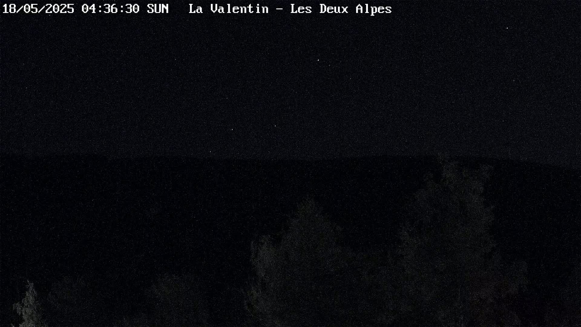 French Alps, Les deux Alpes Ski Slopes Live Cam - Grenoble, Isere, Auvergne-Rhone-Alpes, France