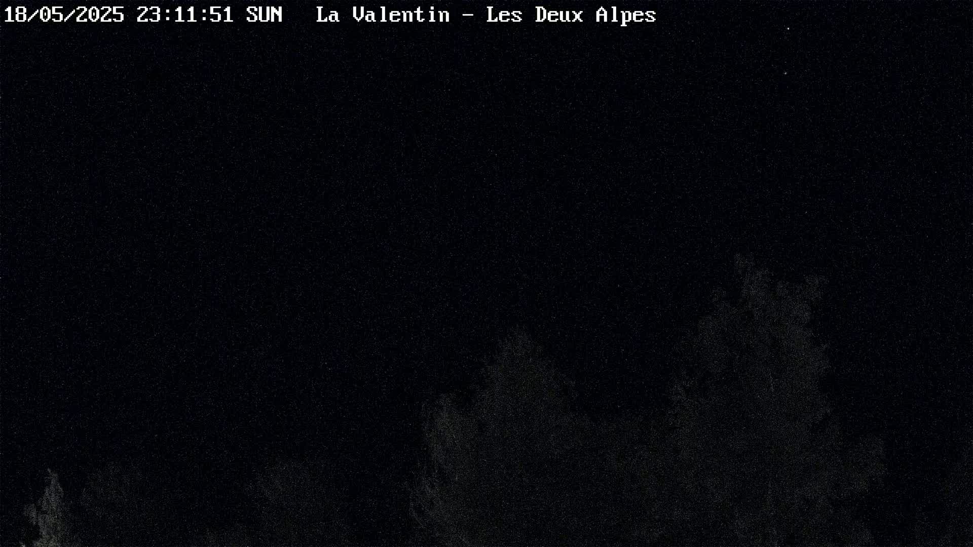 French Alps, Les deux Alpes Ski Slopes Live Cam - Grenoble, Isere, Auvergne-Rhone-Alpes, France