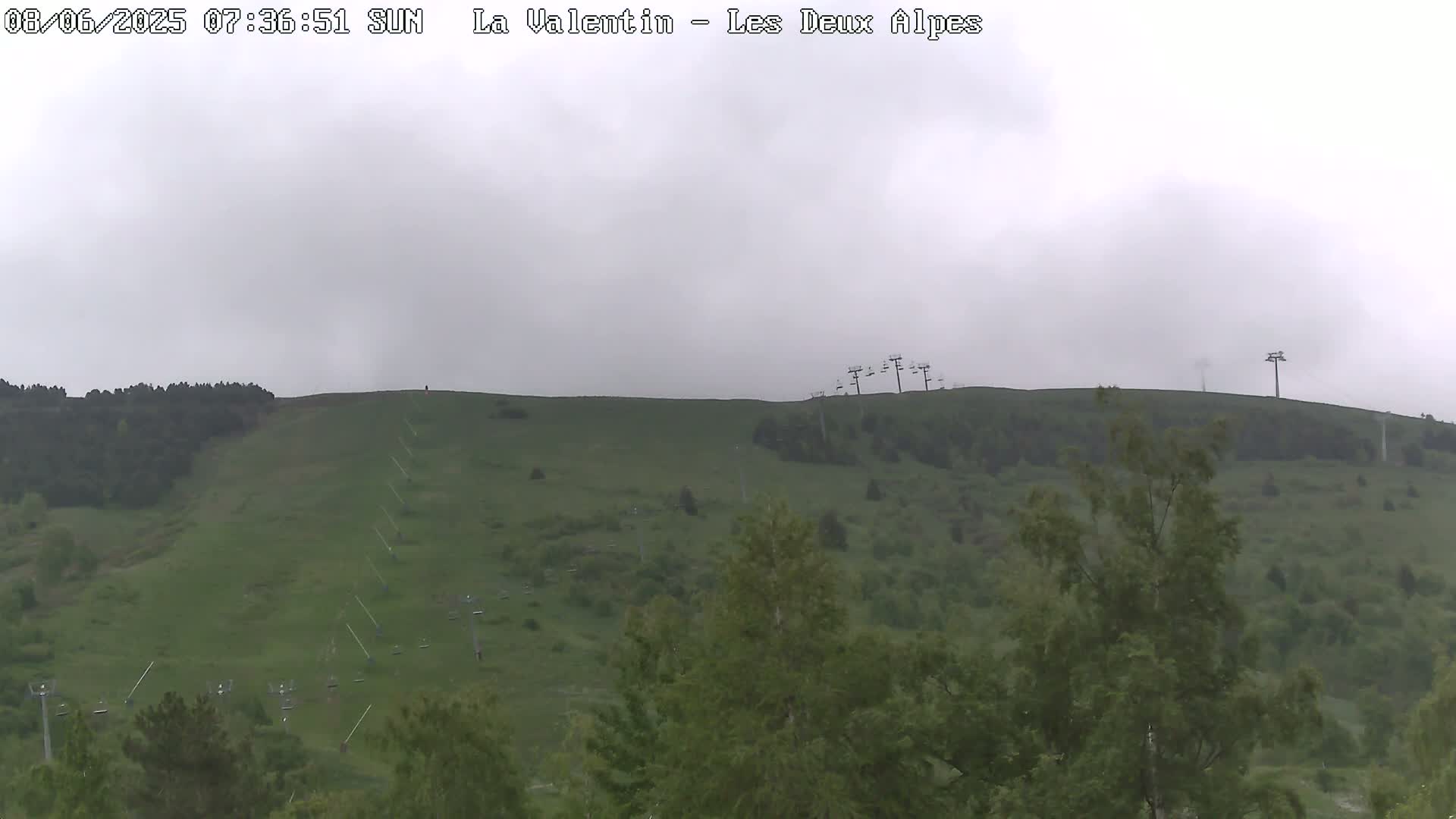 French Alps, Les deux Alpes Ski Slopes Live Cam - Grenoble, Isere, Auvergne-Rhone-Alpes, France
