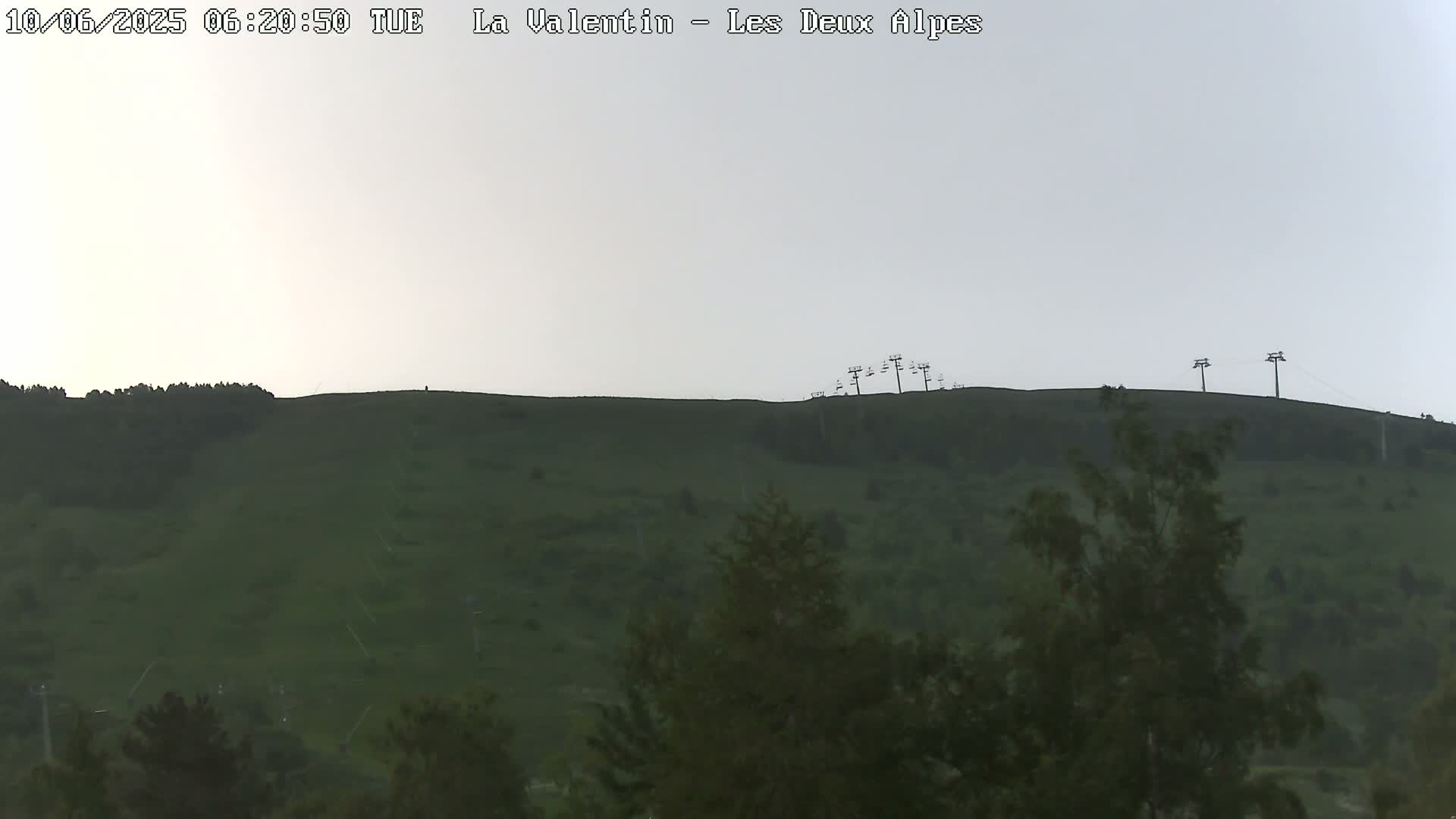 French Alps, Les deux Alpes Ski Slopes Live Cam - Grenoble, Isere, Auvergne-Rhone-Alpes, France