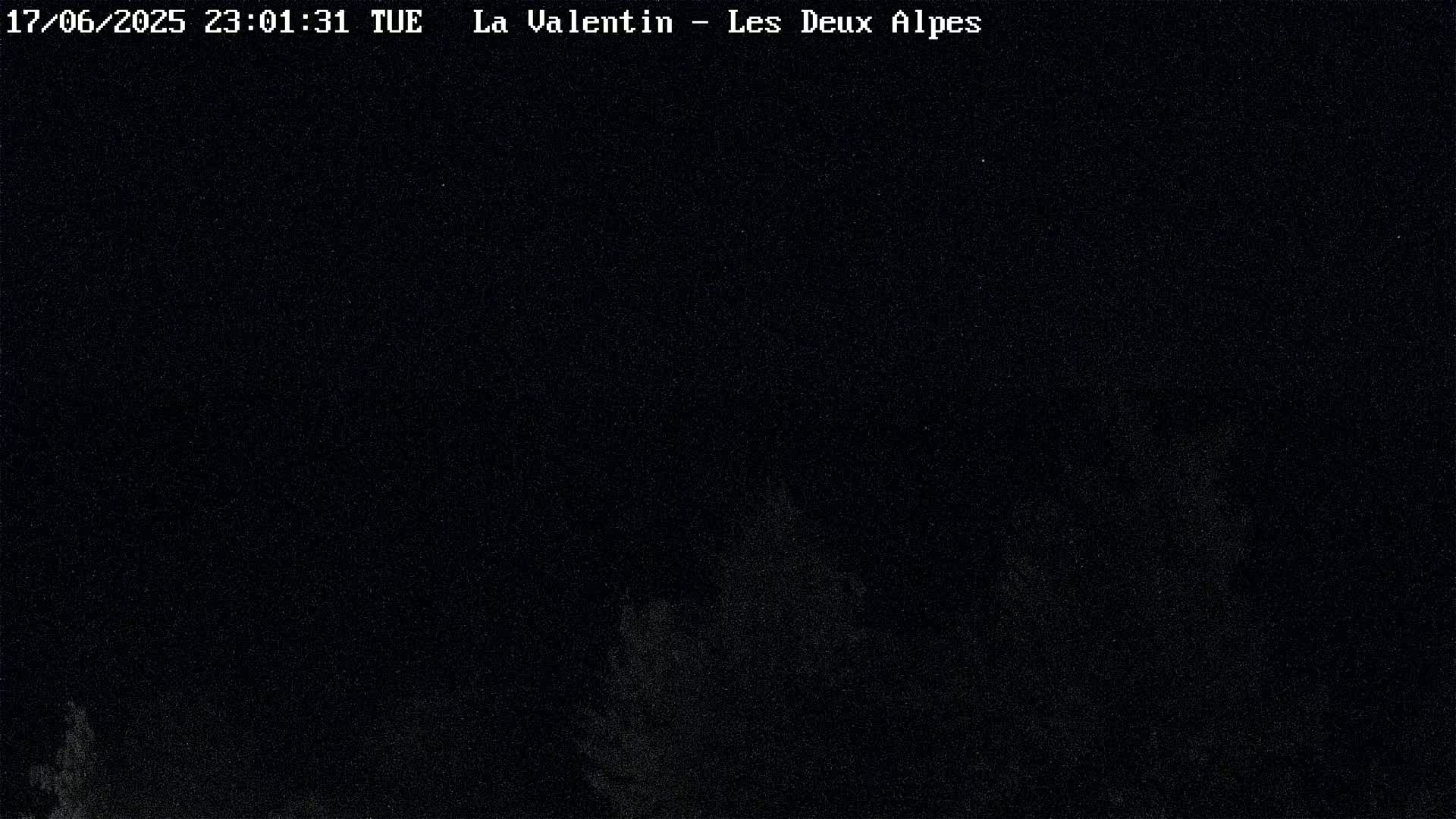 French Alps, Les deux Alpes Ski Slopes Live Cam - Grenoble, Isere, Auvergne-Rhone-Alpes, France