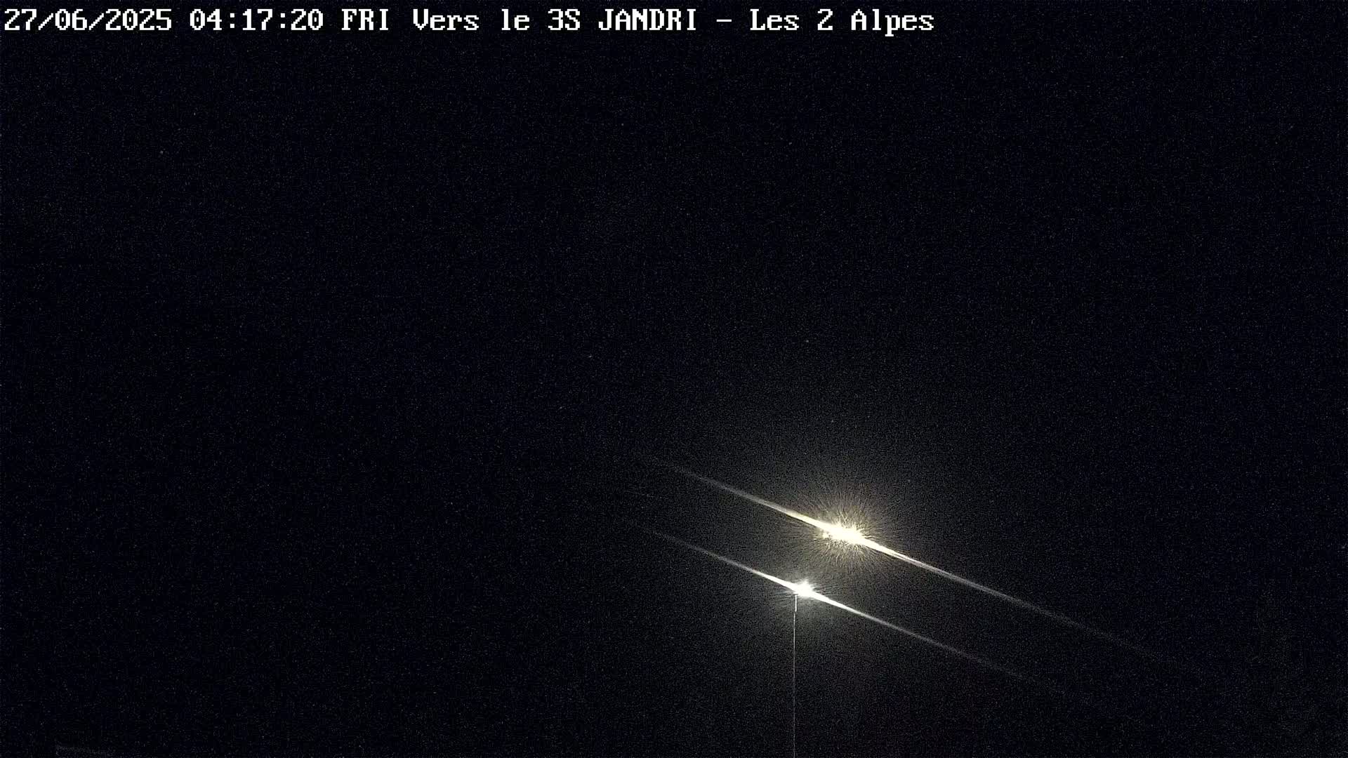 French Alps, Les deux Alpes Ski Slopes Live Cam - Grenoble, Isere, Auvergne-Rhone-Alpes, France