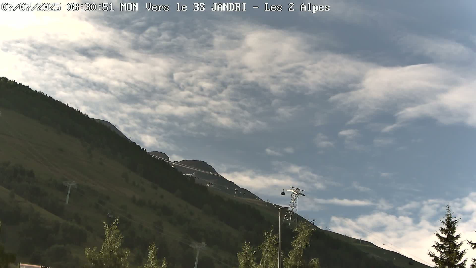 French Alps, Les deux Alpes Ski Slopes Live Cam - Grenoble, Isere, Auvergne-Rhone-Alpes, France