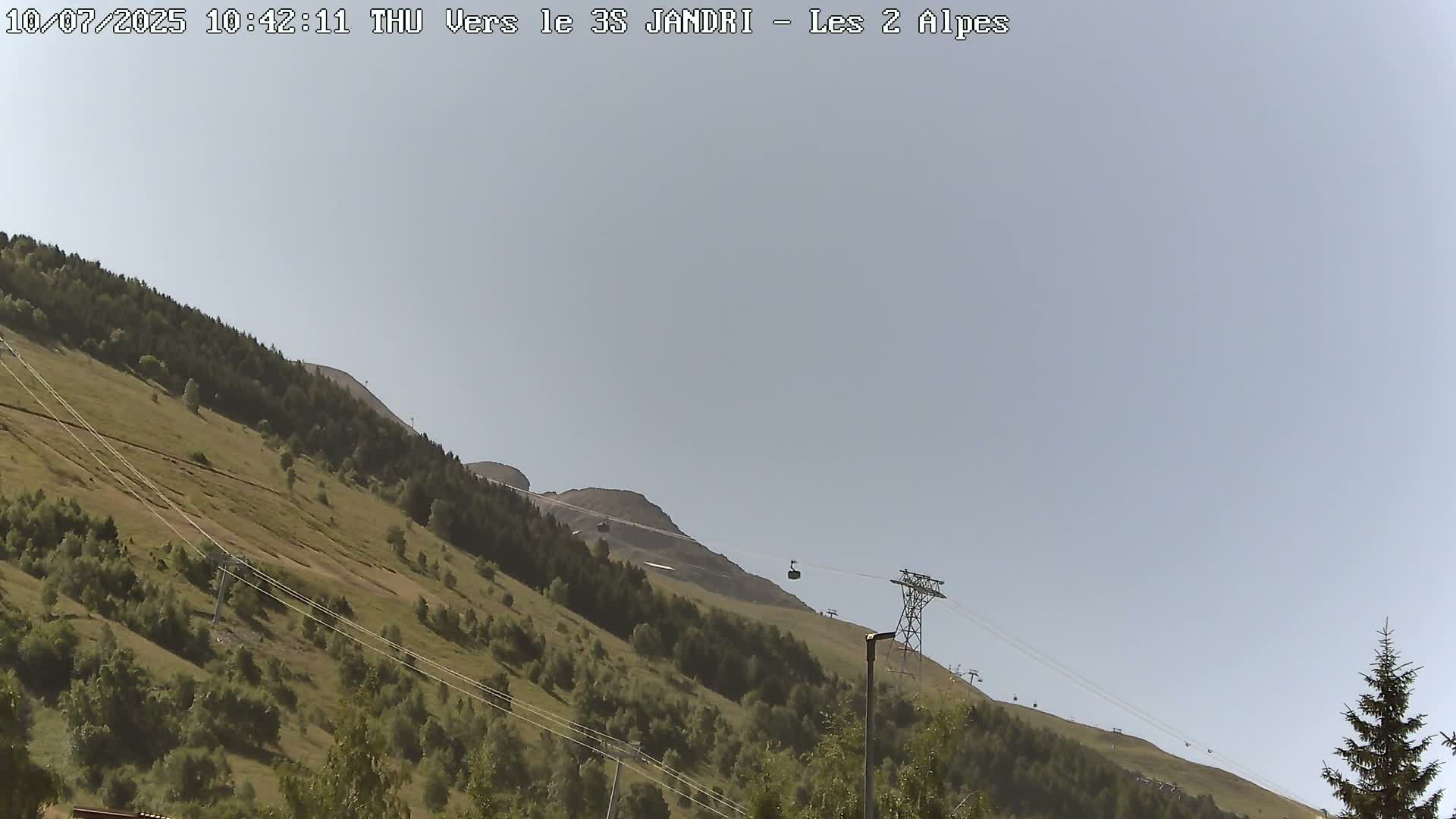 French Alps, Les deux Alpes Ski Slopes Live Cam - Grenoble, Isere, Auvergne-Rhone-Alpes, France
