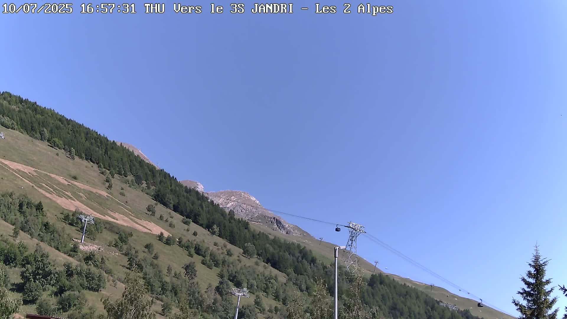 French Alps, Les deux Alpes Ski Slopes Live Cam - Grenoble, Isere, Auvergne-Rhone-Alpes, France