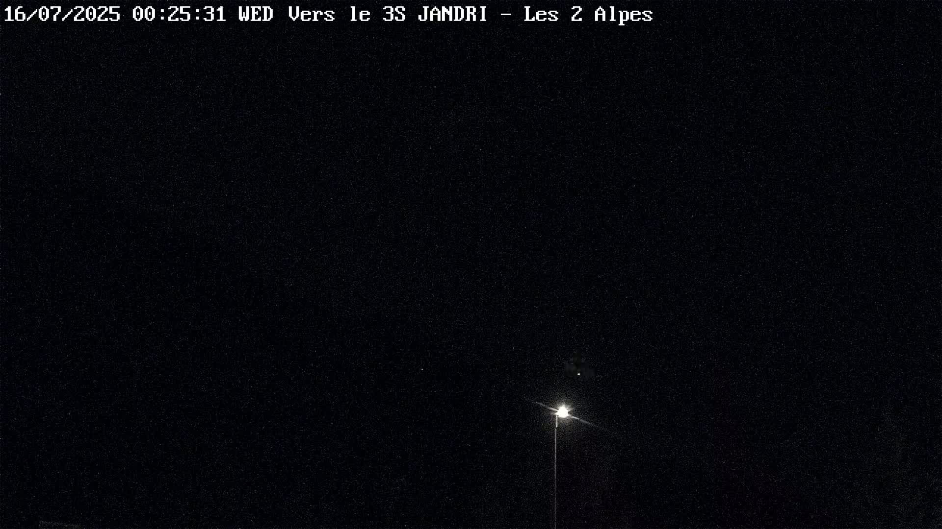 French Alps, Les deux Alpes Ski Slopes Live Cam - Grenoble, Isere, Auvergne-Rhone-Alpes, France