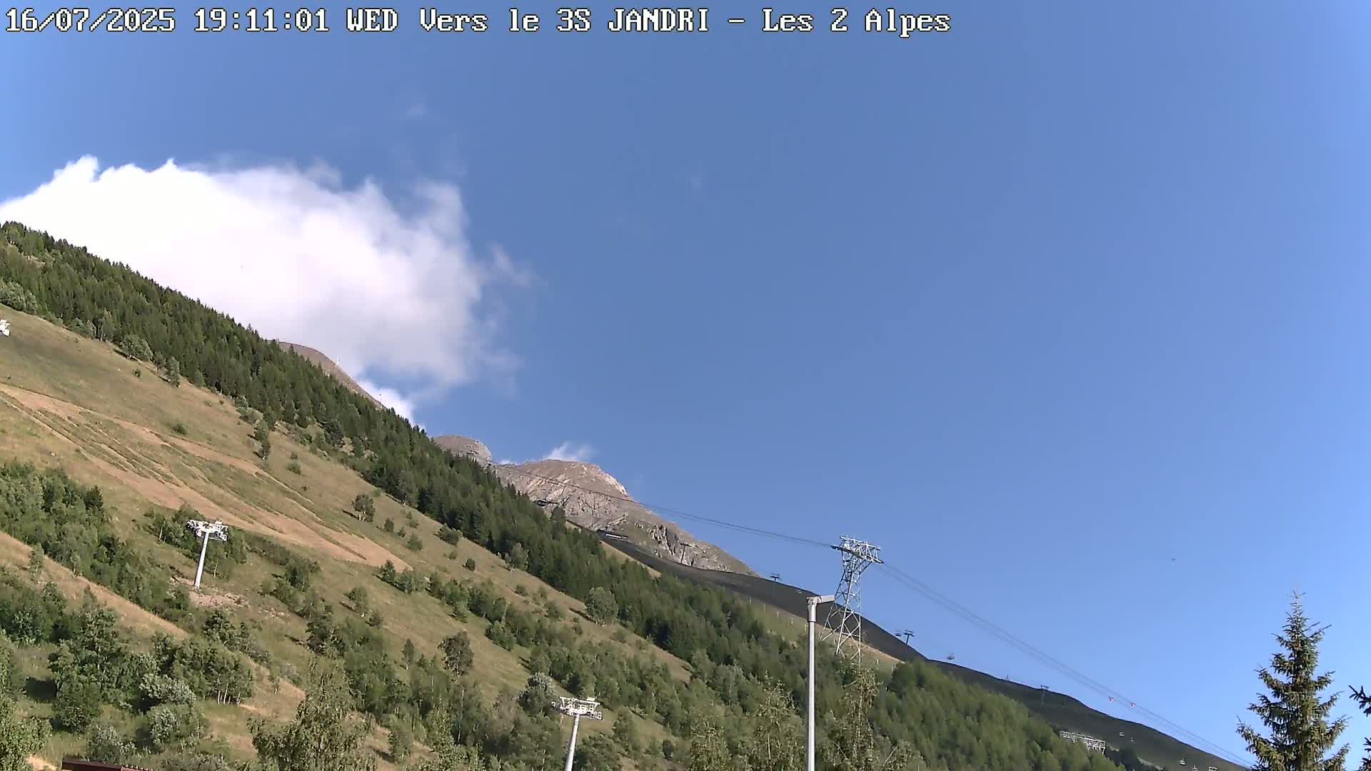 French Alps, Les deux Alpes Ski Slopes Live Cam - Grenoble, Isere, Auvergne-Rhone-Alpes, France