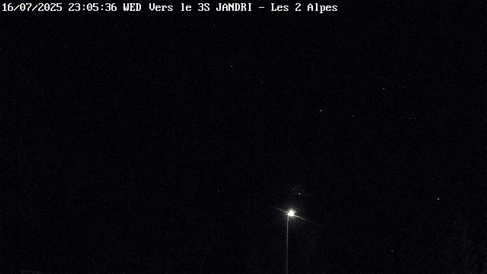 French Alps, Les deux Alpes Ski Slopes Live Cam - Grenoble, Isere, Auvergne-Rhone-Alpes, France