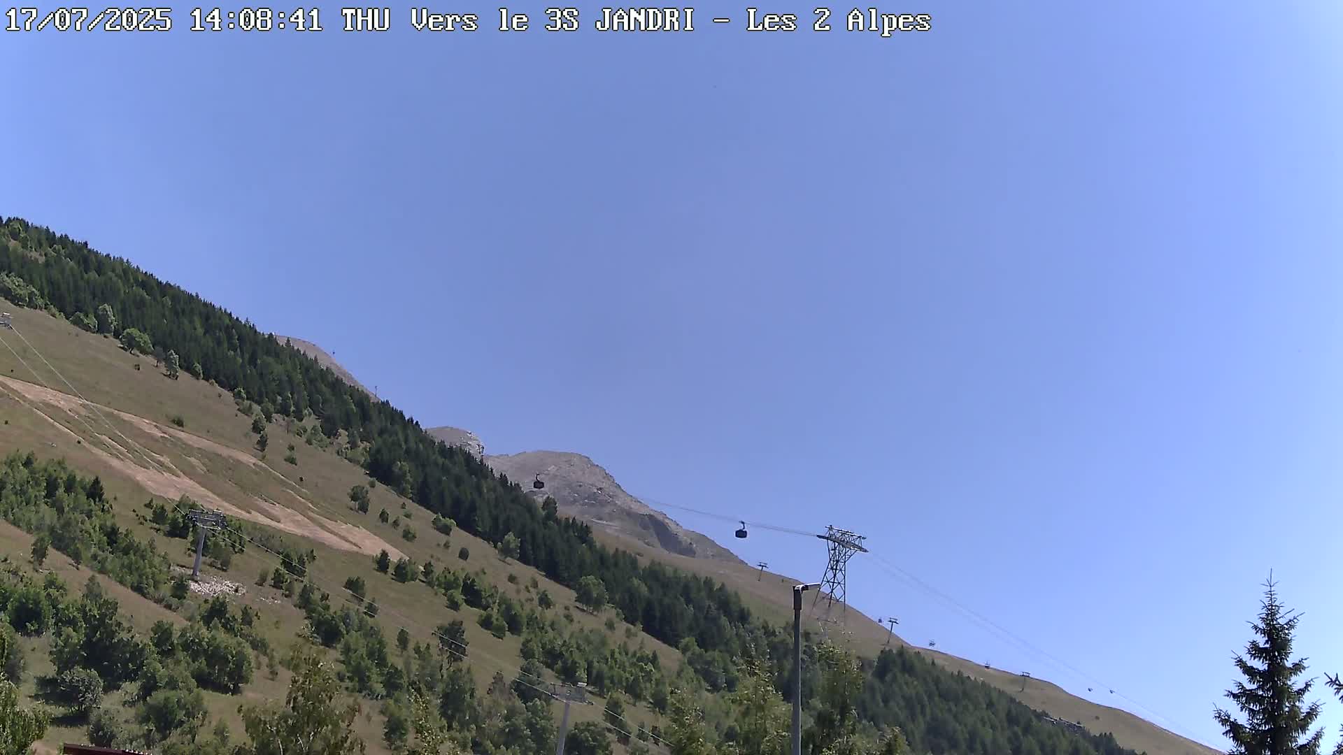 French Alps, Les deux Alpes Ski Slopes Live Cam - Grenoble, Isere, Auvergne-Rhone-Alpes, France
