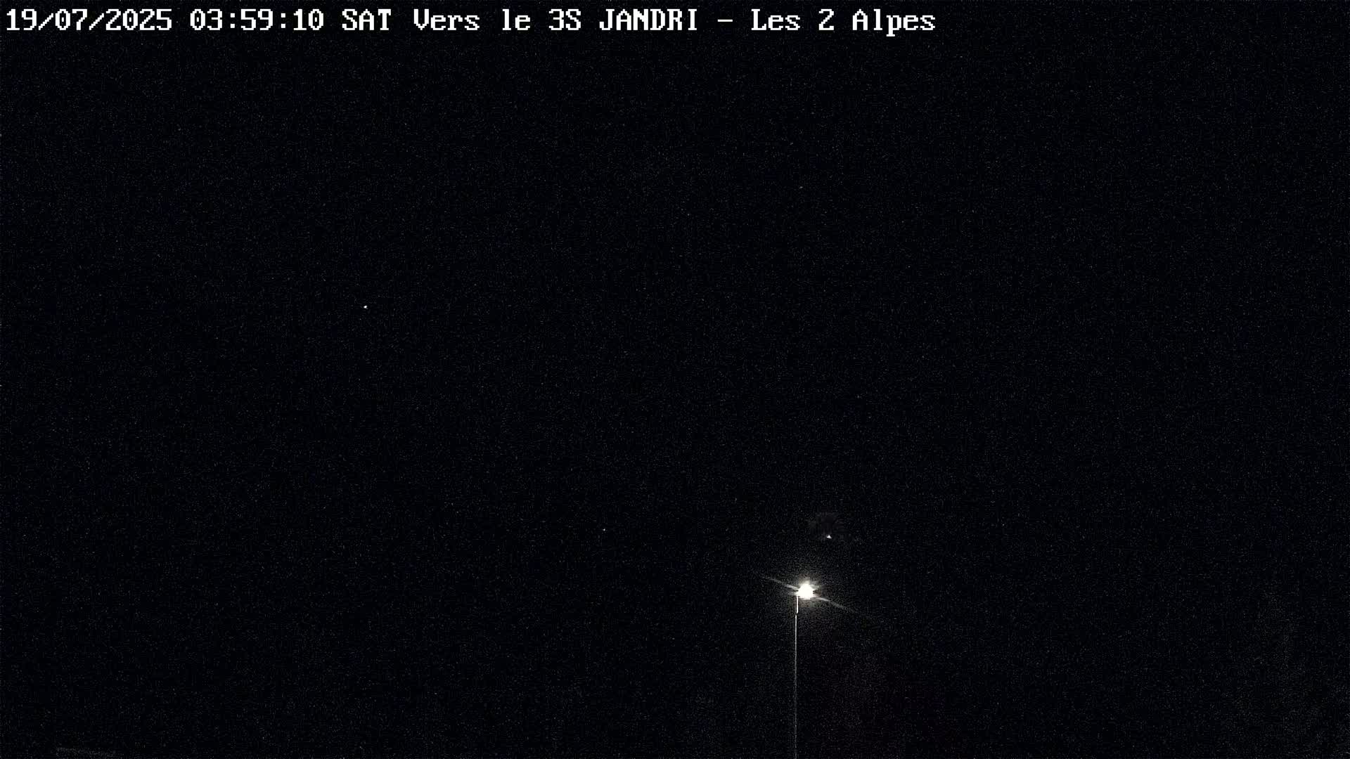 French Alps, Les deux Alpes Ski Slopes Live Cam - Grenoble, Isere, Auvergne-Rhone-Alpes, France