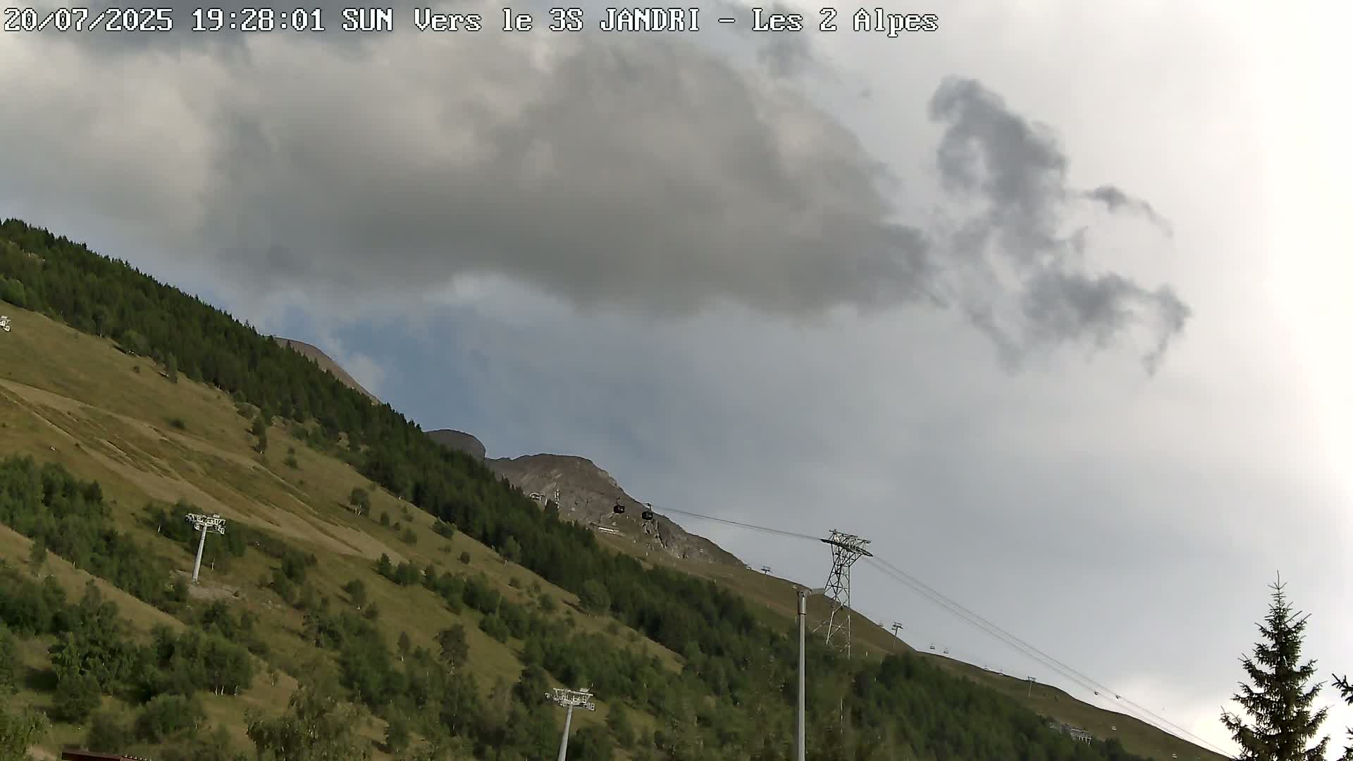 French Alps, Les deux Alpes Ski Slopes Live Cam - Grenoble, Isere, Auvergne-Rhone-Alpes, France