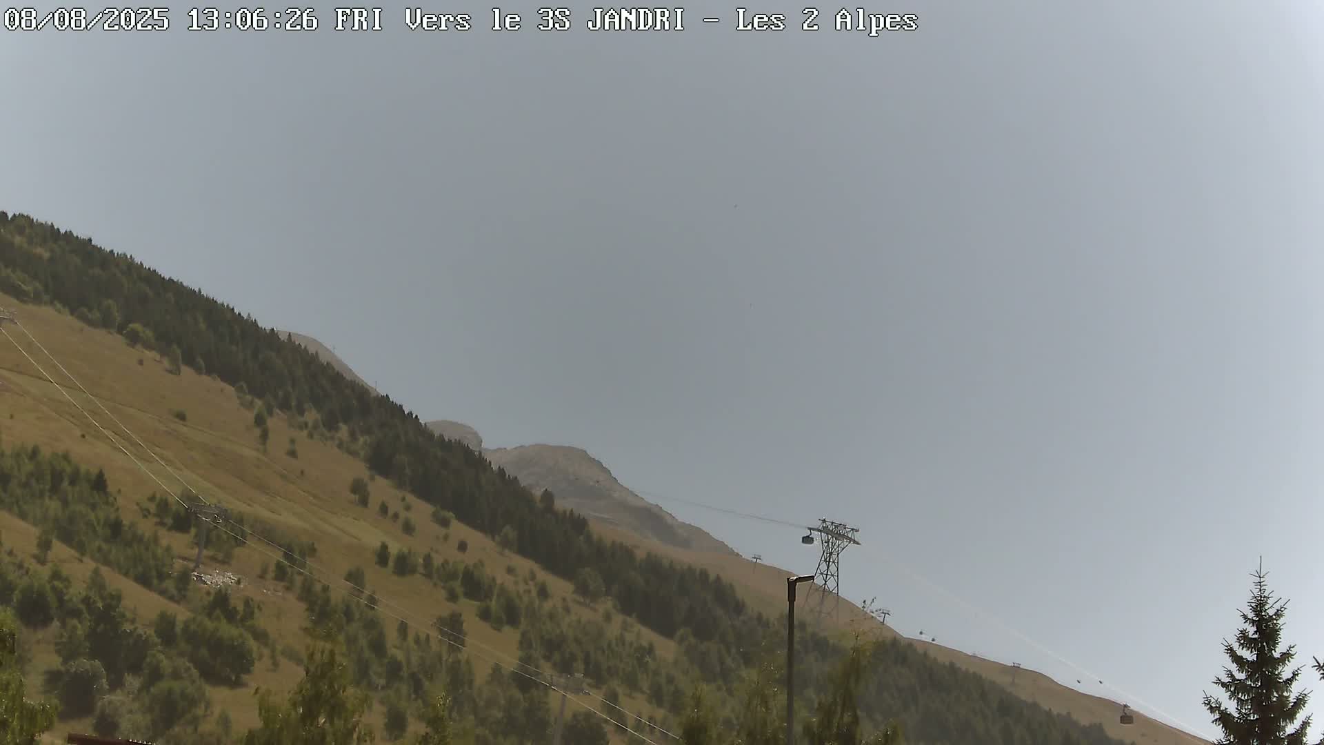 French Alps, Les deux Alpes Ski Slopes Live Cam - Grenoble, Isere, Auvergne-Rhone-Alpes, France