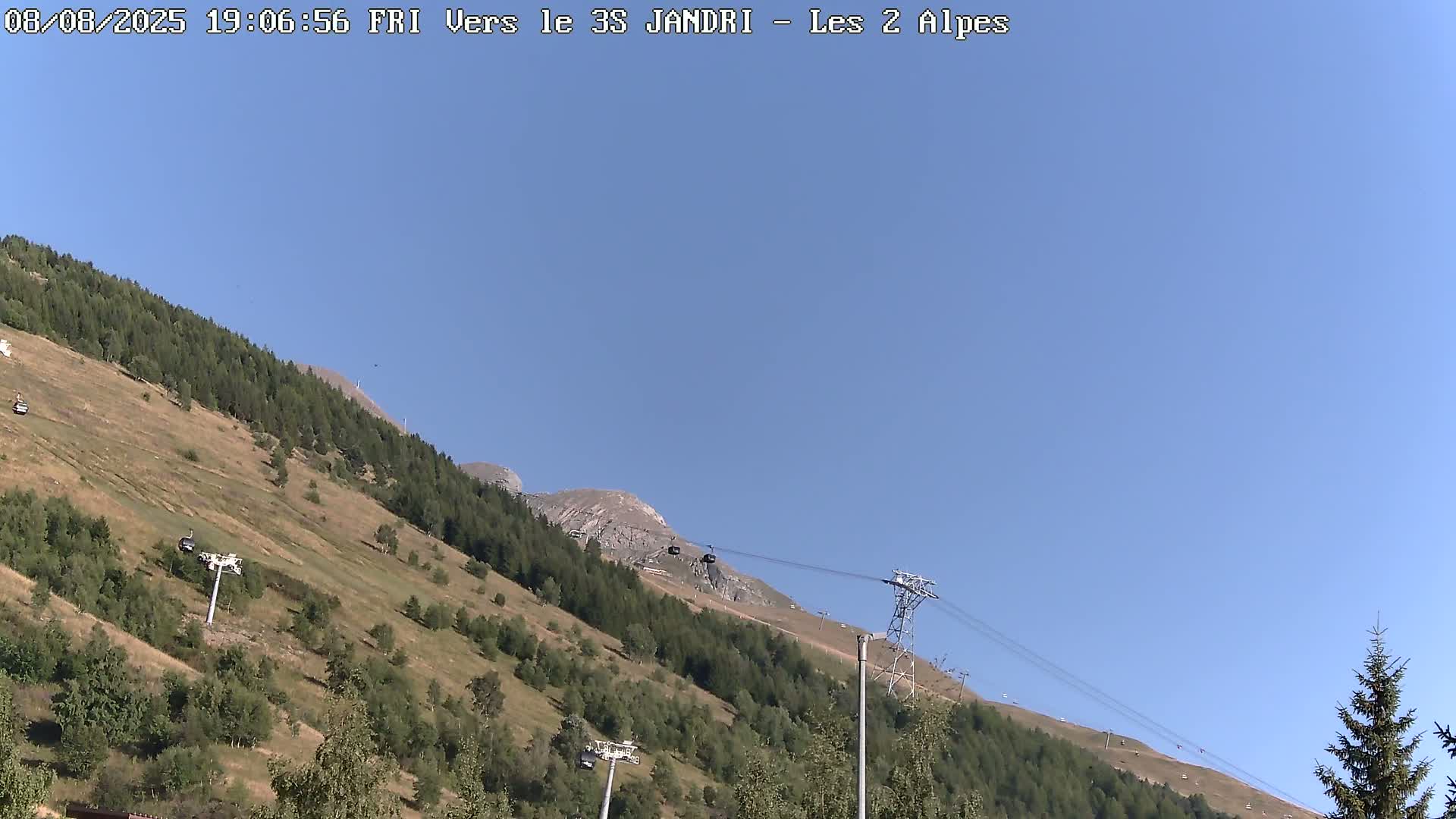 French Alps, Les deux Alpes Ski Slopes Live Cam - Grenoble, Isere, Auvergne-Rhone-Alpes, France