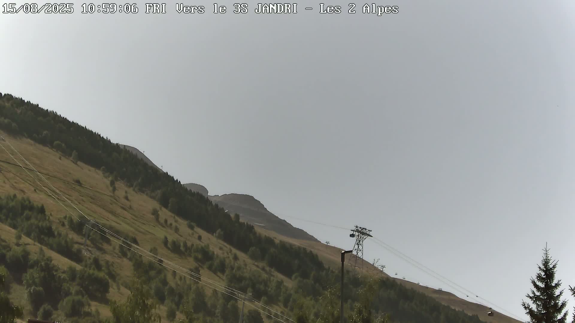 French Alps, Les deux Alpes Ski Slopes Live Cam - Grenoble, Isere, Auvergne-Rhone-Alpes, France