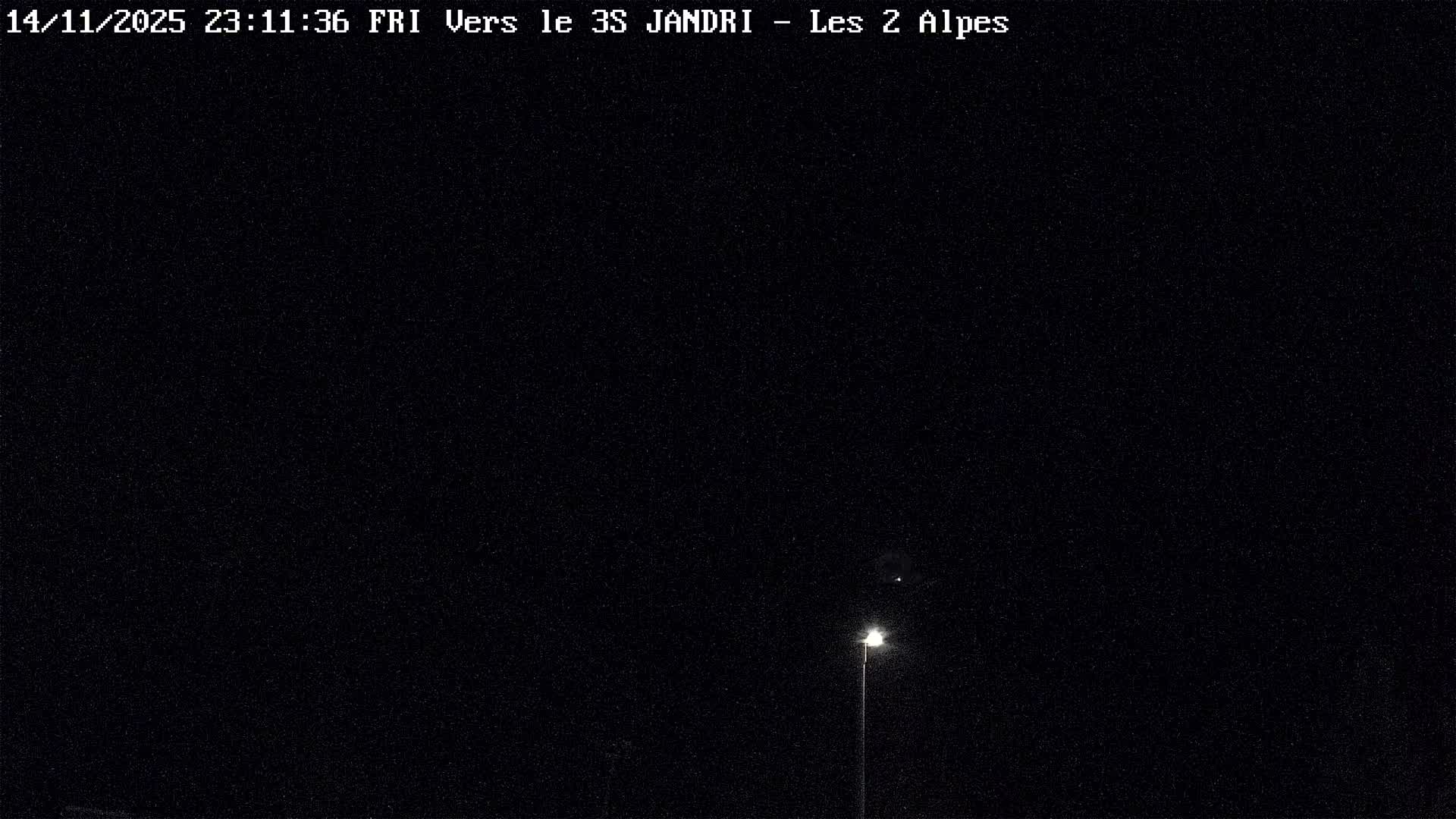 French Alps, Les deux Alpes Ski Slopes Live Cam - Grenoble, Isere, Auvergne-Rhone-Alpes, France