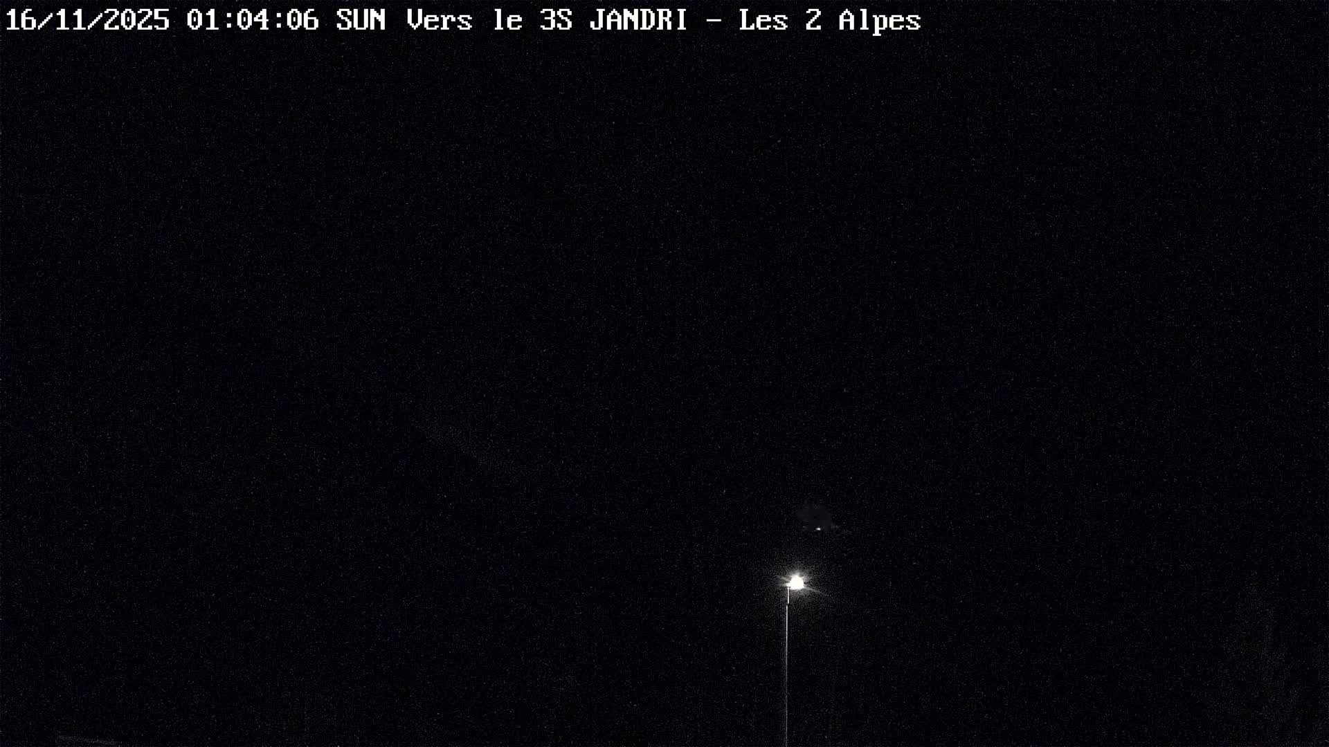 French Alps, Les deux Alpes Ski Slopes Live Cam - Grenoble, Isere, Auvergne-Rhone-Alpes, France