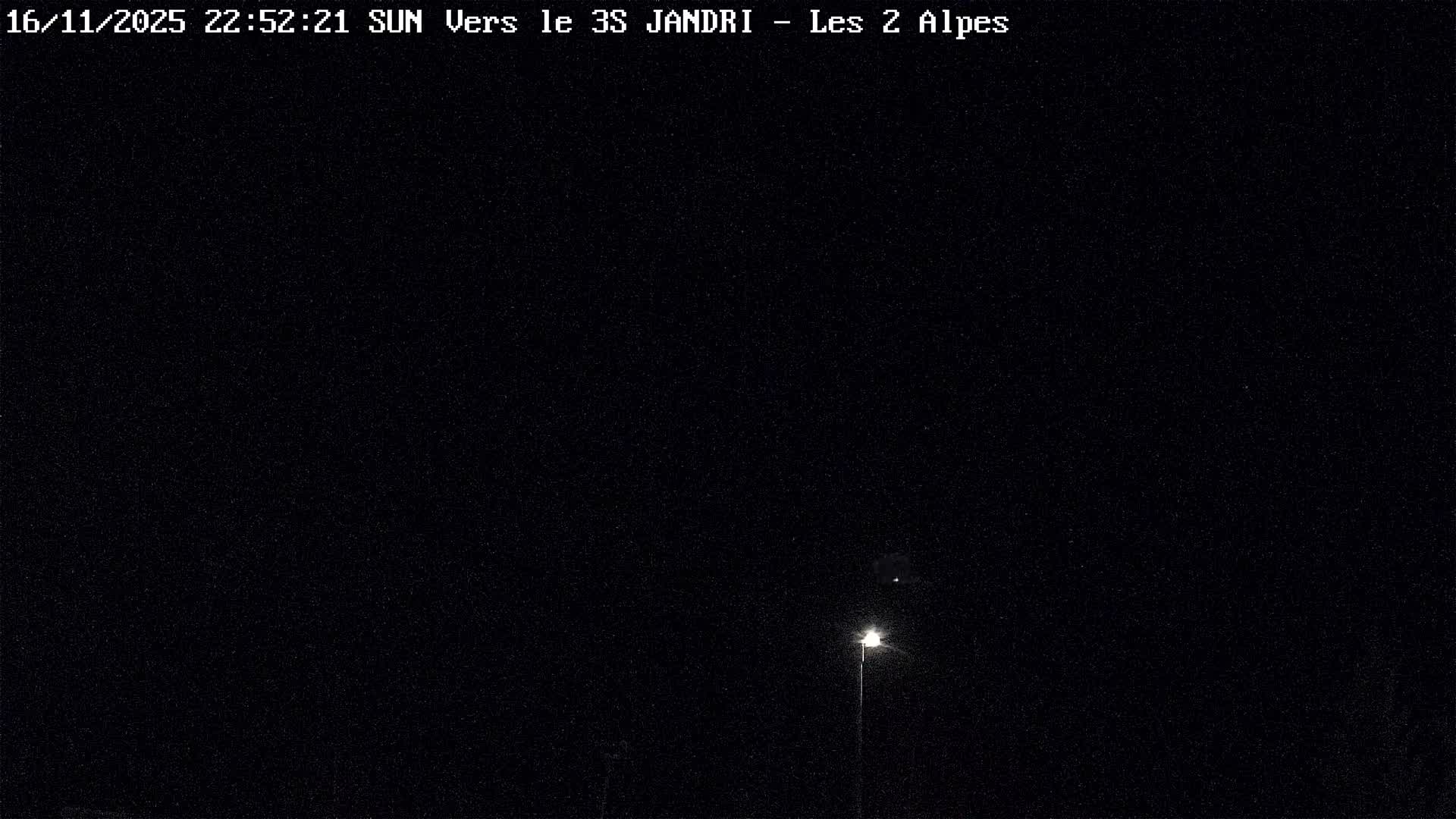 French Alps, Les deux Alpes Ski Slopes Live Cam - Grenoble, Isere, Auvergne-Rhone-Alpes, France