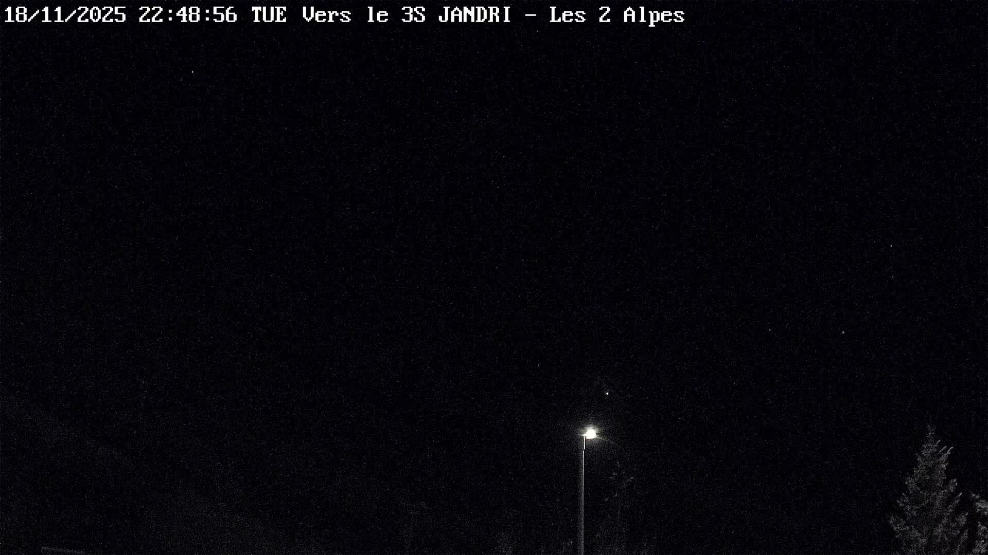 French Alps, Les deux Alpes Ski Slopes Live Cam - Grenoble, Isere, Auvergne-Rhone-Alpes, France