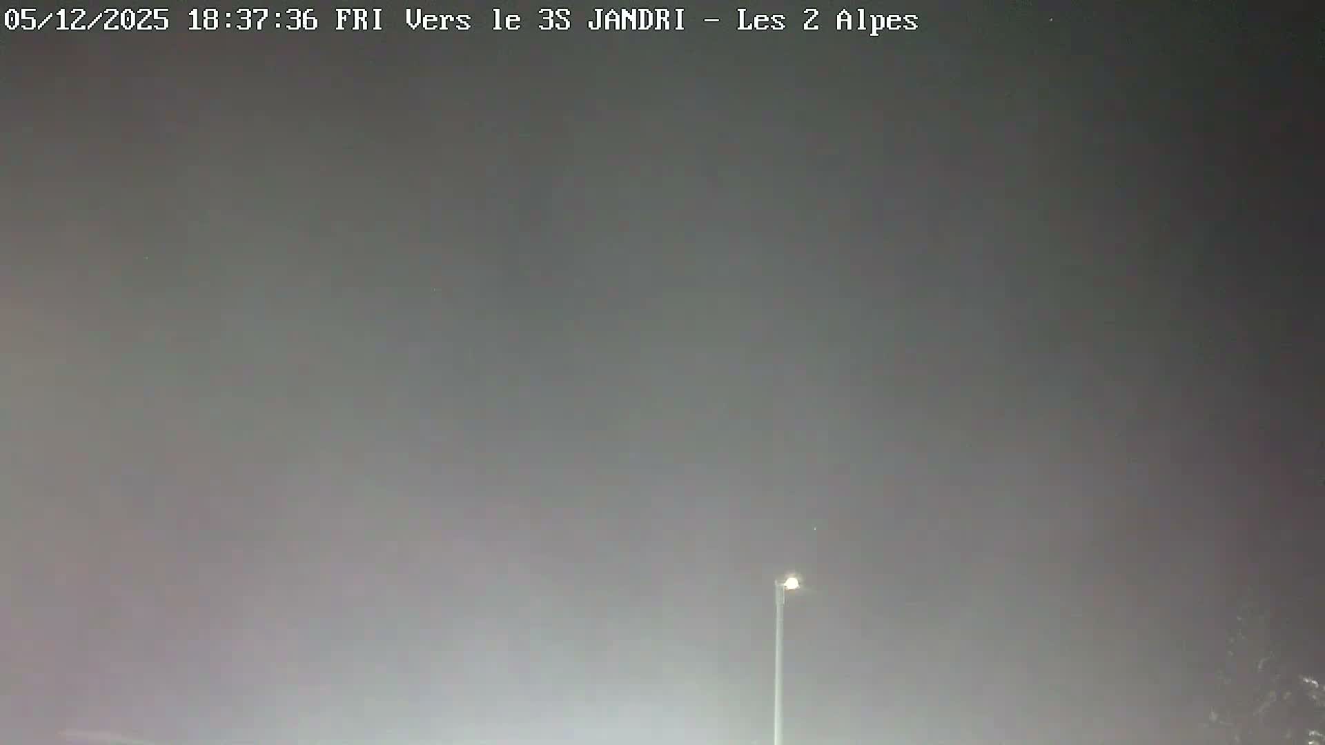 French Alps, Les deux Alpes Ski Slopes Live Cam - Grenoble, Isere, Auvergne-Rhone-Alpes, France