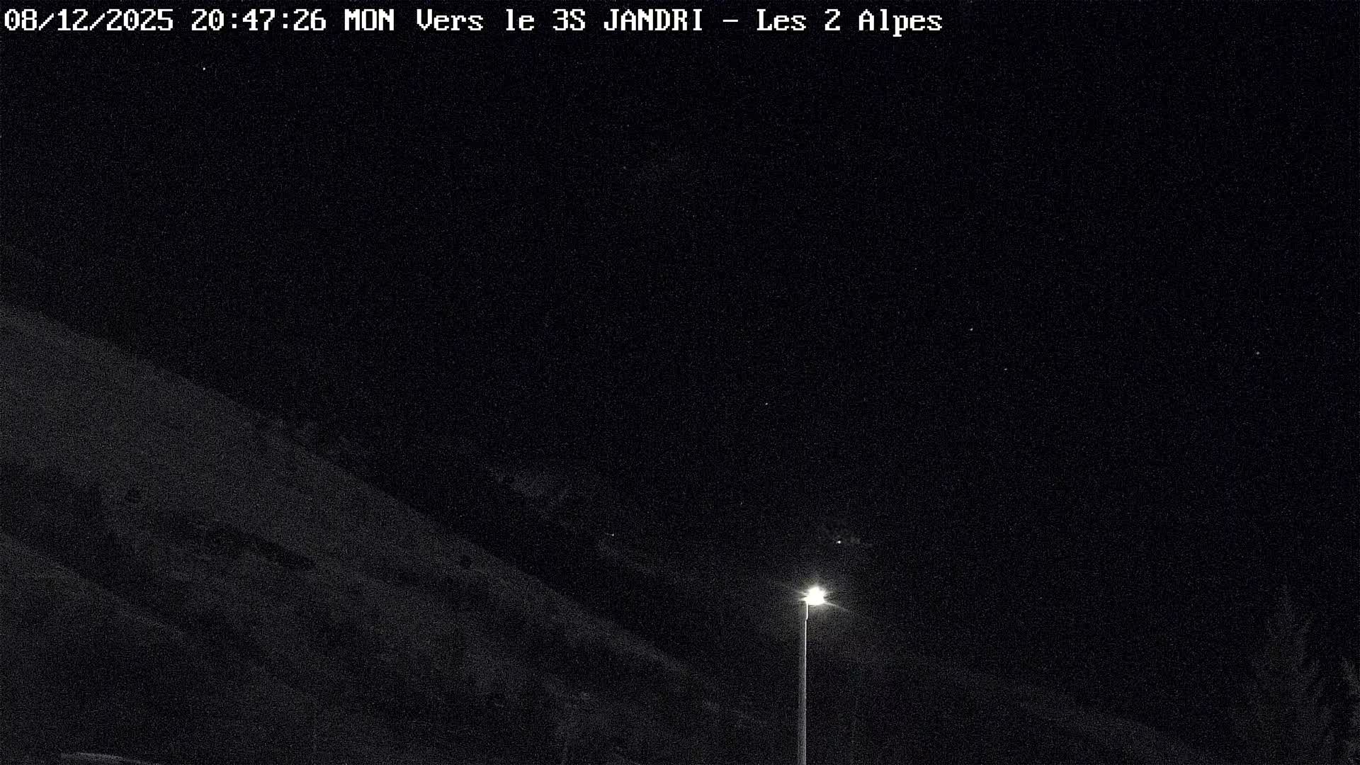 French Alps, Les deux Alpes Ski Slopes Live Cam - Grenoble, Isere, Auvergne-Rhone-Alpes, France