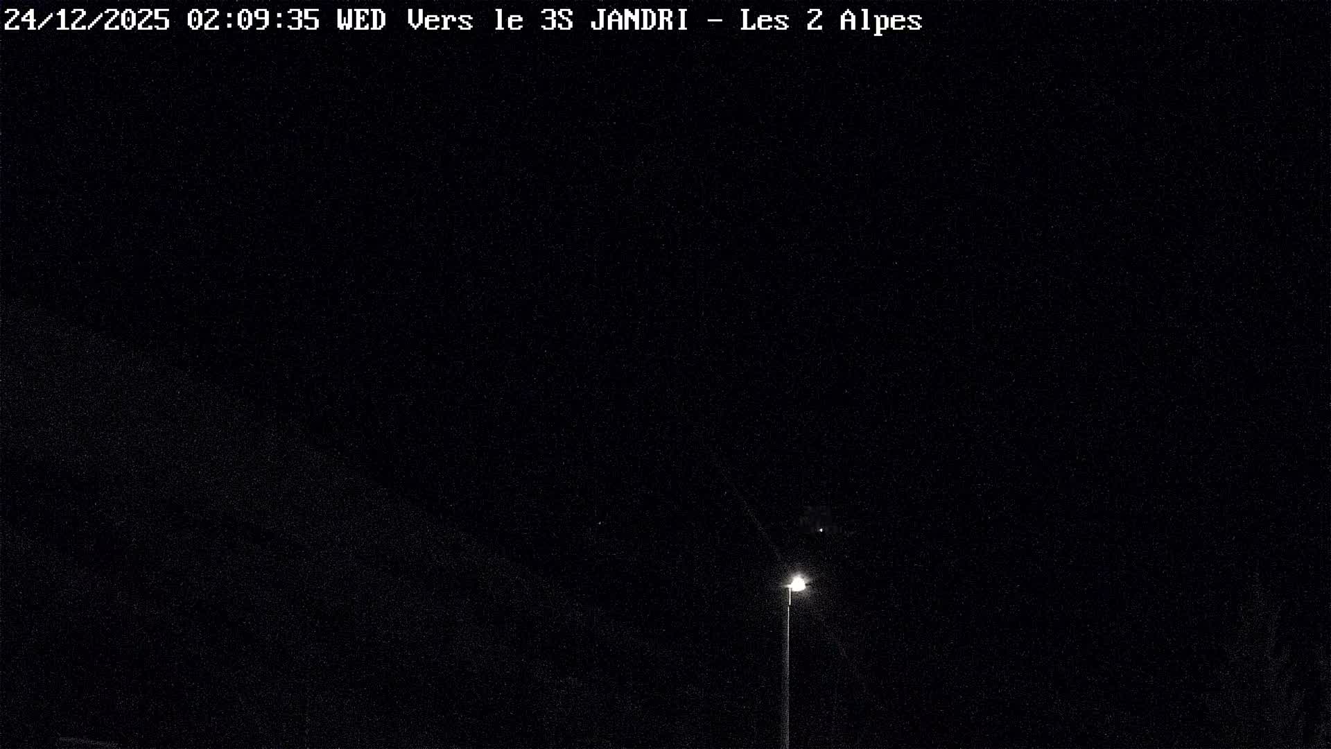 French Alps, Les deux Alpes Ski Slopes Live Cam - Grenoble, Isere, Auvergne-Rhone-Alpes, France