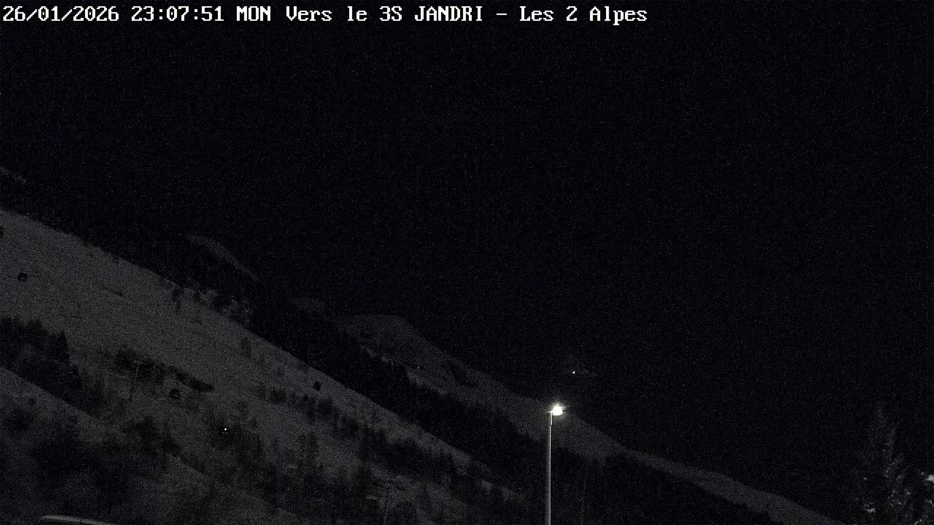 French Alps, Les deux Alpes Ski Slopes Live Cam - Grenoble, Isere, Auvergne-Rhone-Alpes, France