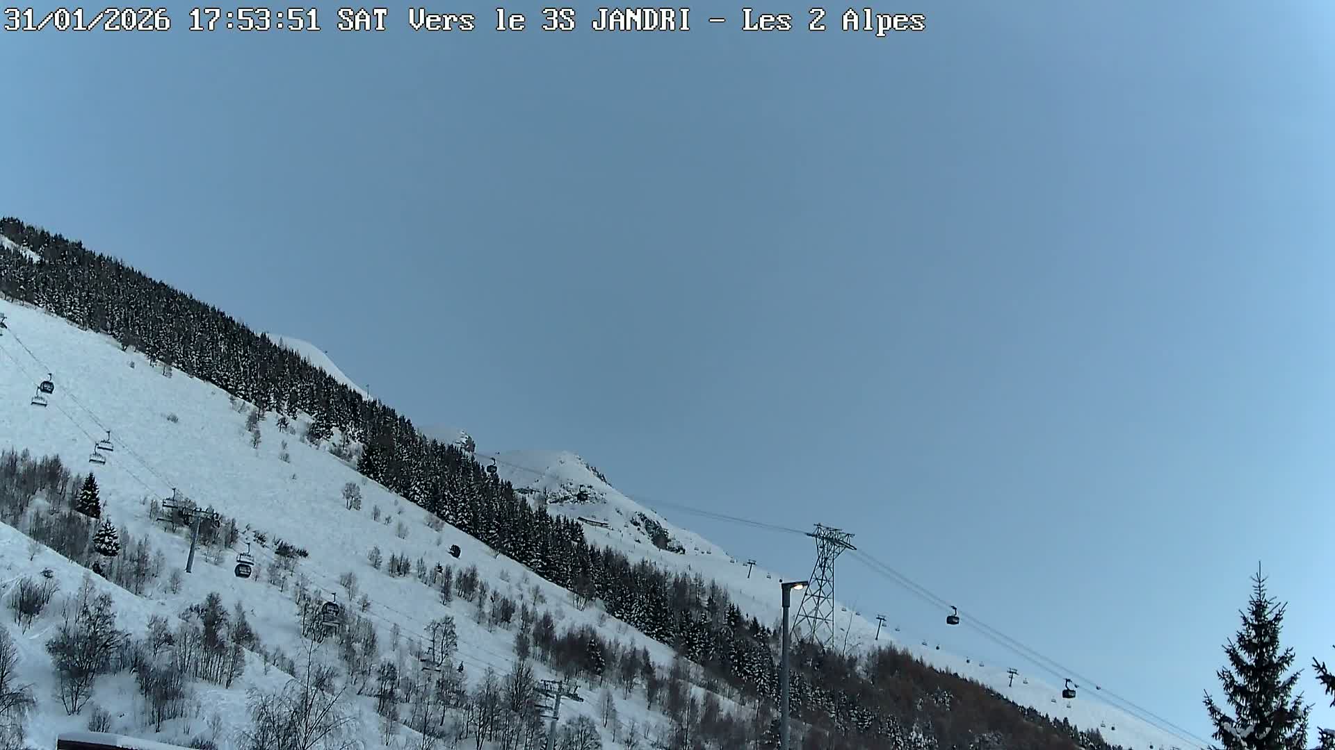 French Alps, Les deux Alpes Ski Slopes Live Cam - Grenoble, Isere, Auvergne-Rhone-Alpes, France
