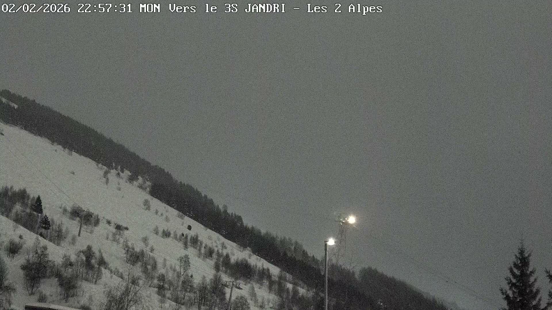 French Alps, Les deux Alpes Ski Slopes Live Cam - Grenoble, Isere, Auvergne-Rhone-Alpes, France
