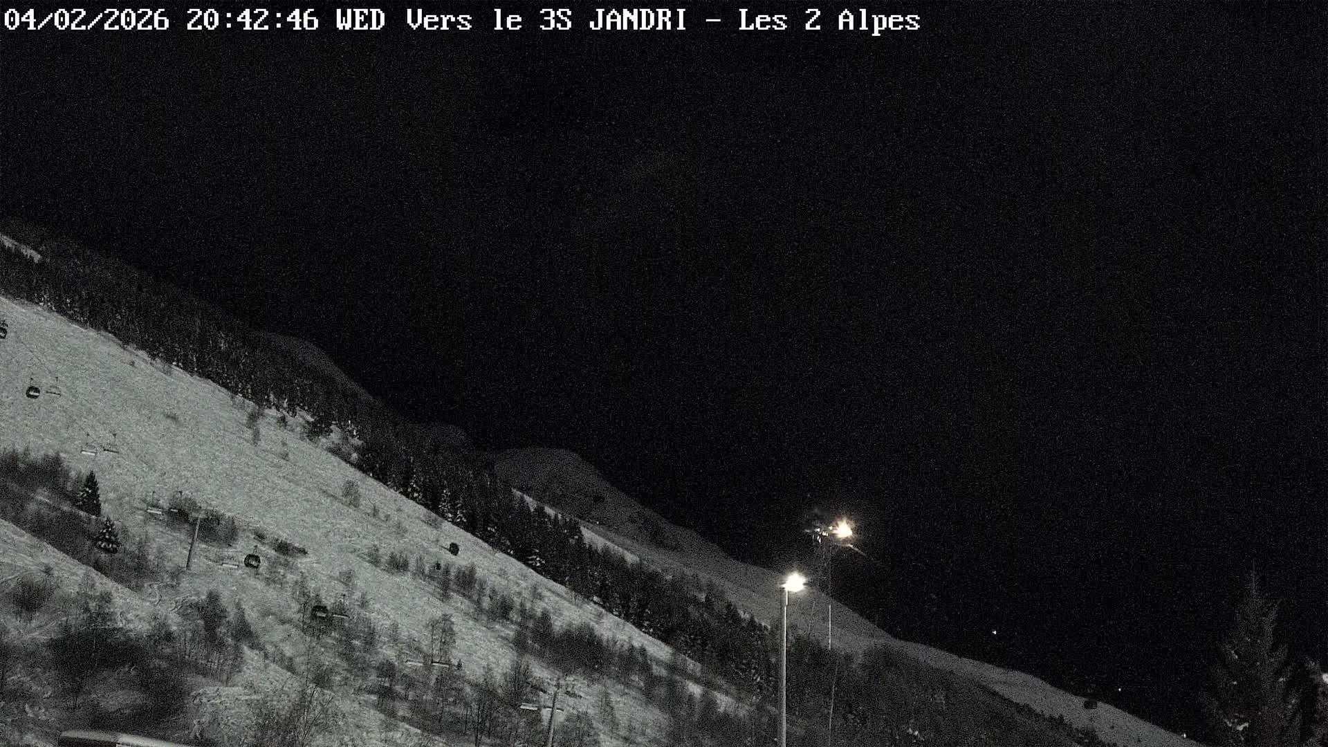 French Alps, Les deux Alpes Ski Slopes Live Cam - Grenoble, Isere, Auvergne-Rhone-Alpes, France