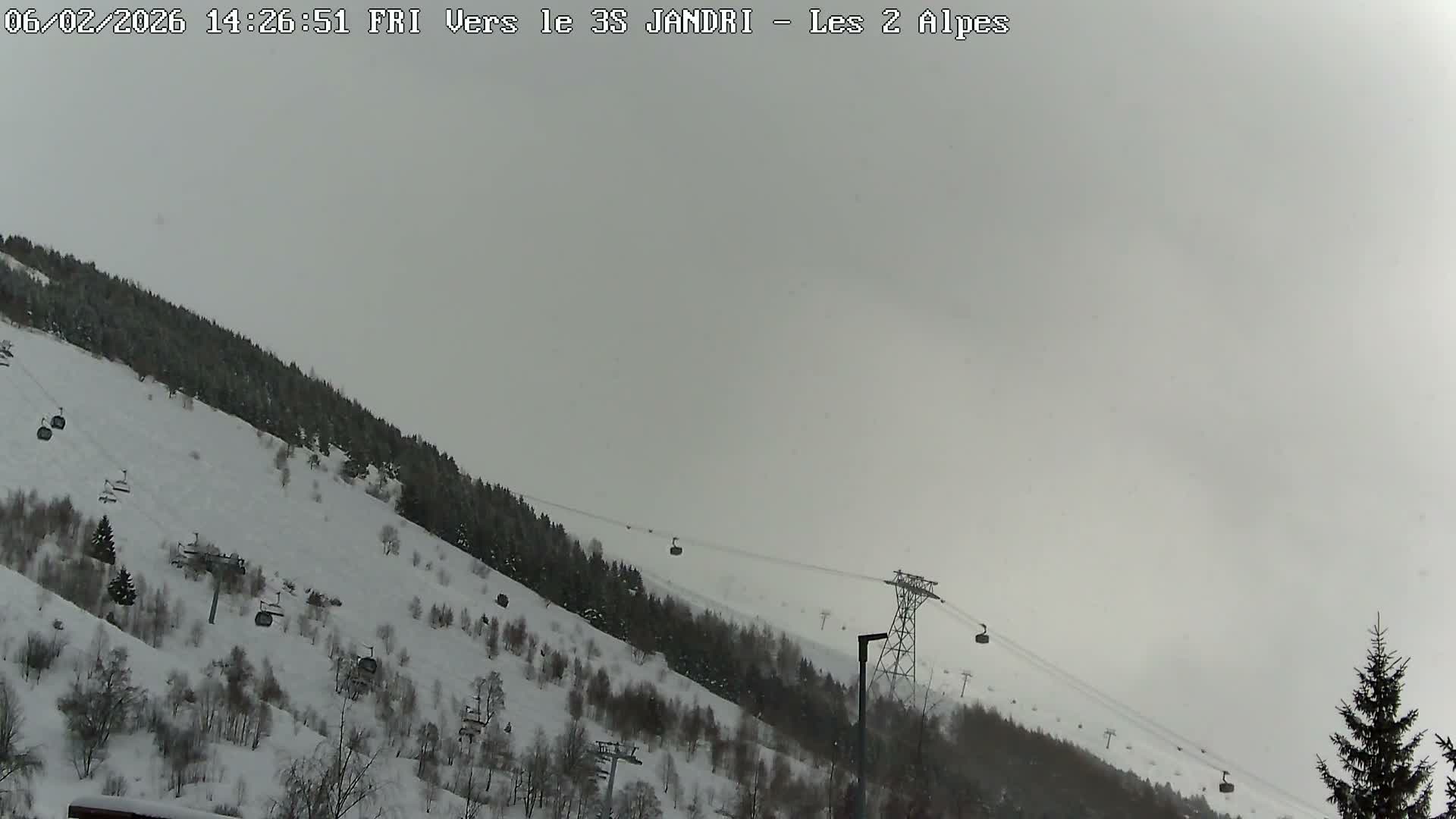 French Alps, Les deux Alpes Ski Slopes Live Cam - Grenoble, Isere, Auvergne-Rhone-Alpes, France
