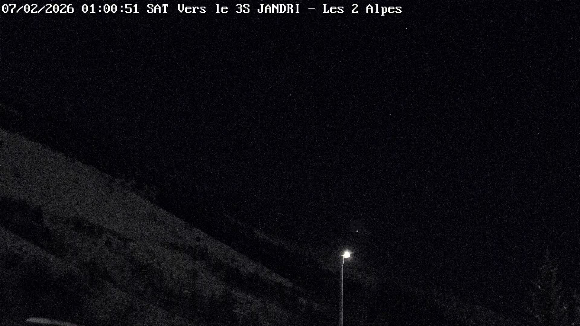 French Alps, Les deux Alpes Ski Slopes Live Cam - Grenoble, Isere, Auvergne-Rhone-Alpes, France