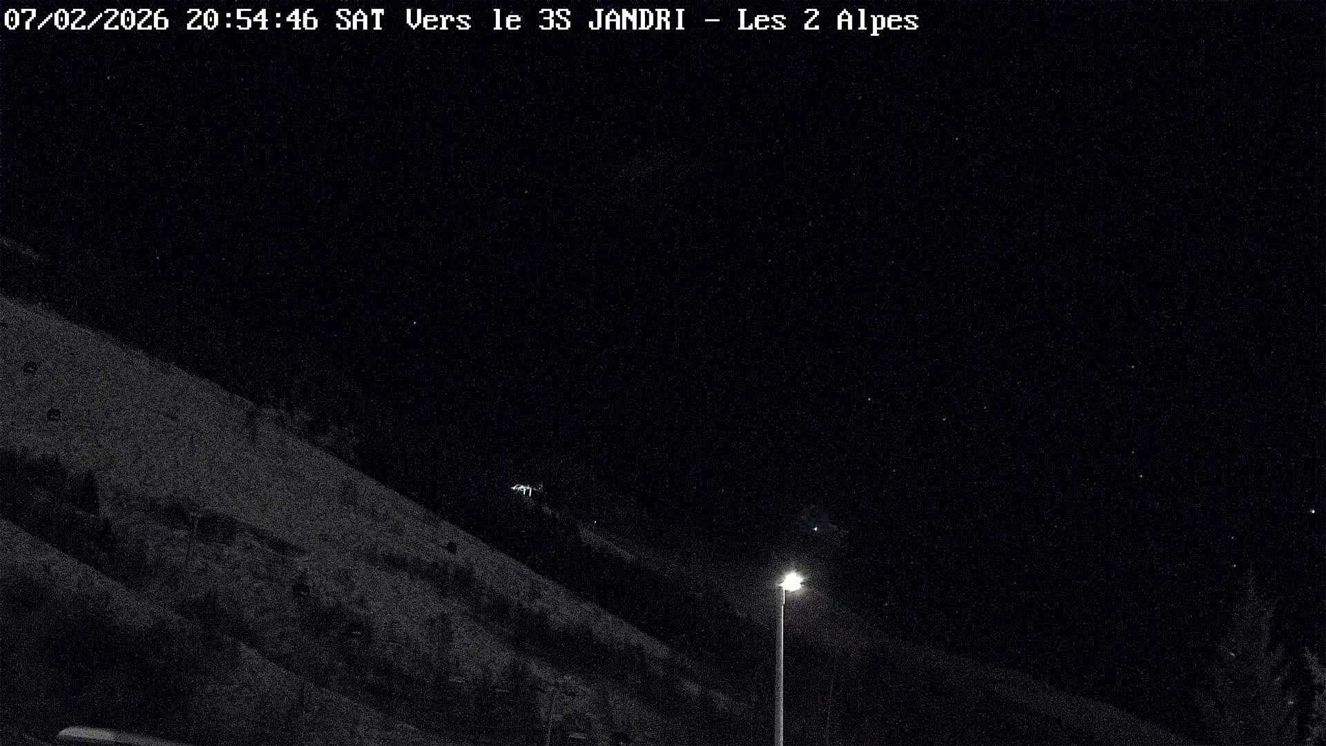French Alps, Les deux Alpes Ski Slopes Live Cam - Grenoble, Isere, Auvergne-Rhone-Alpes, France