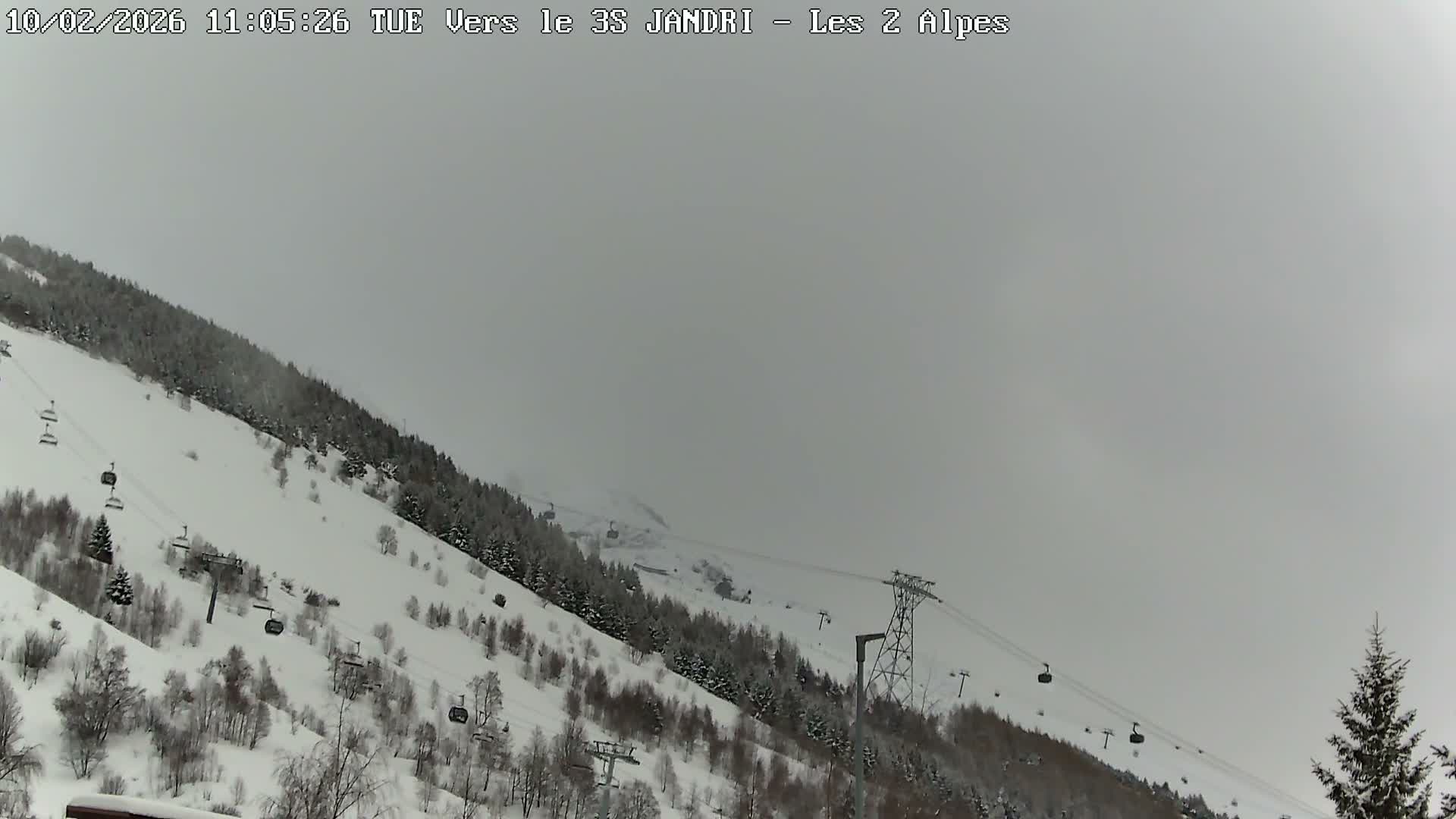 French Alps, Les deux Alpes Ski Slopes Live Cam - Grenoble, Isere, Auvergne-Rhone-Alpes, France