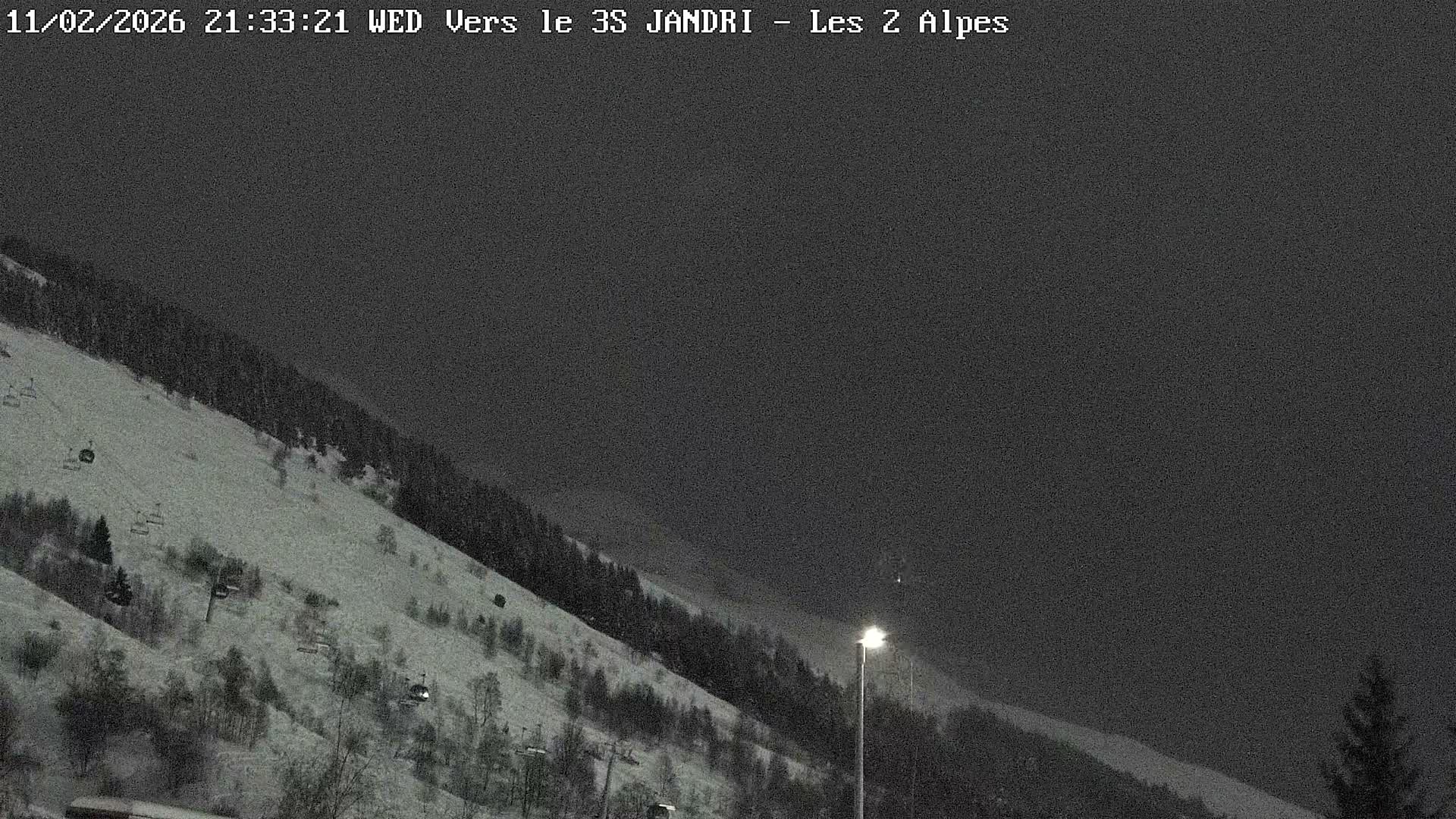 French Alps, Les deux Alpes Ski Slopes Live Cam - Grenoble, Isere, Auvergne-Rhone-Alpes, France