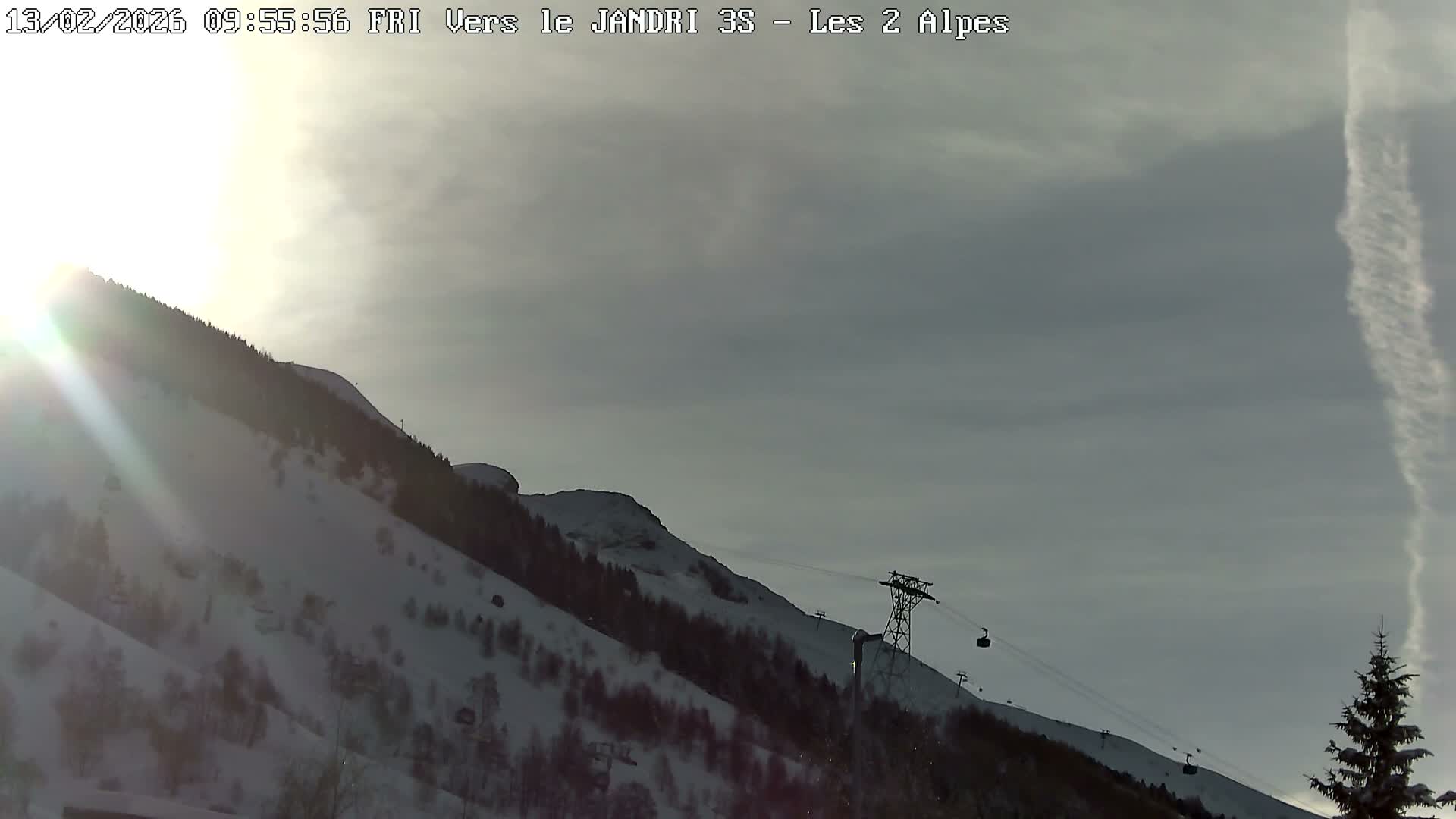 French Alps, Les deux Alpes Ski Slopes Live Cam - Grenoble, Isere, Auvergne-Rhone-Alpes, France