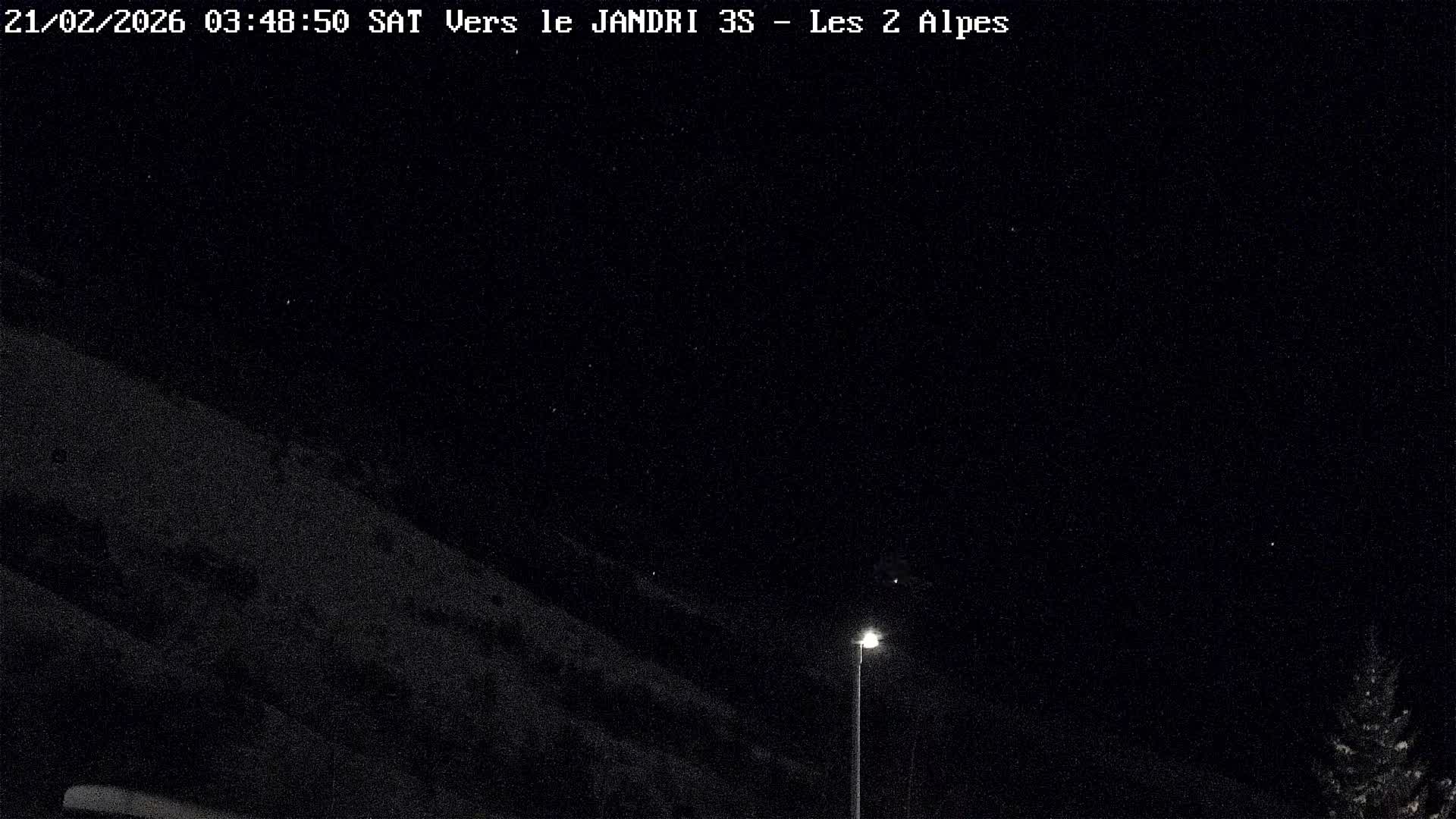 French Alps, Les deux Alpes Ski Slopes Live Cam - Grenoble, Isere, Auvergne-Rhone-Alpes, France