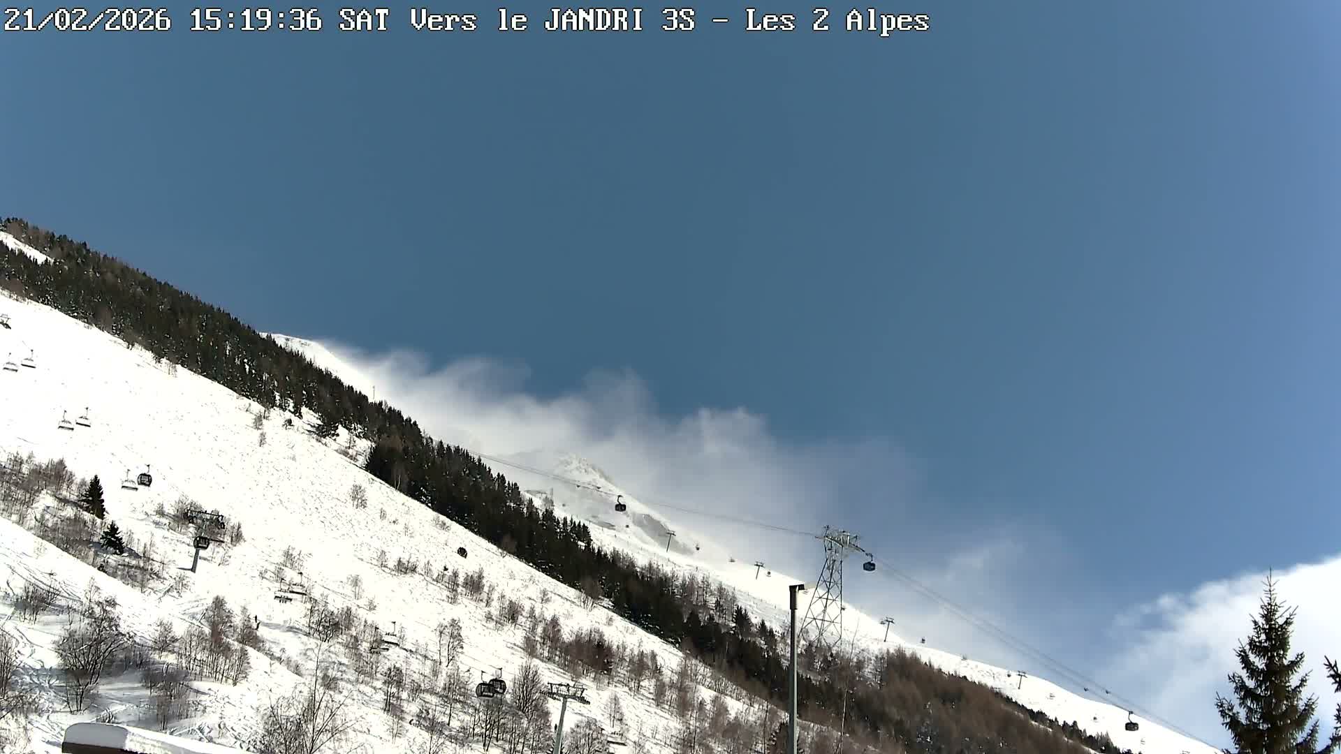 French Alps, Les deux Alpes Ski Slopes Live Cam - Grenoble, Isere, Auvergne-Rhone-Alpes, France