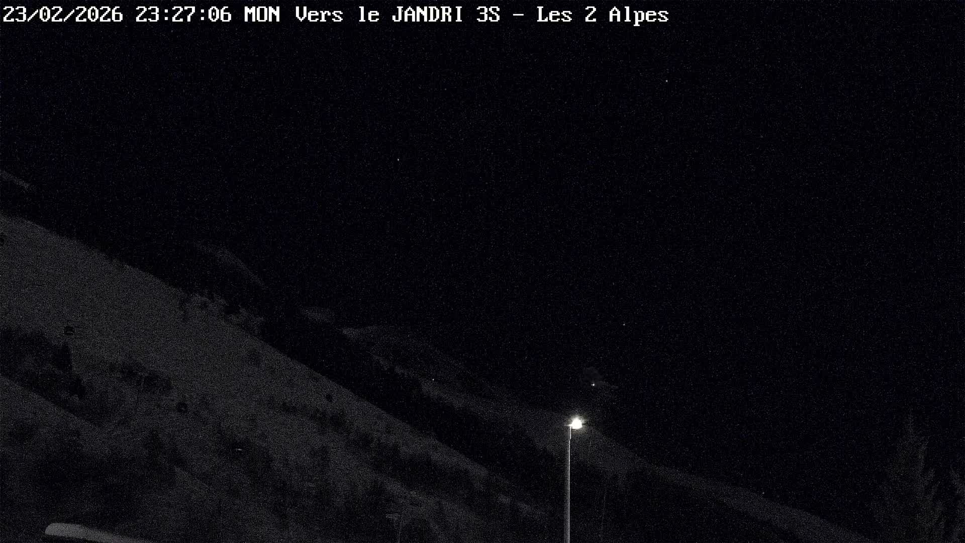 French Alps, Les deux Alpes Ski Slopes Live Cam - Grenoble, Isere, Auvergne-Rhone-Alpes, France