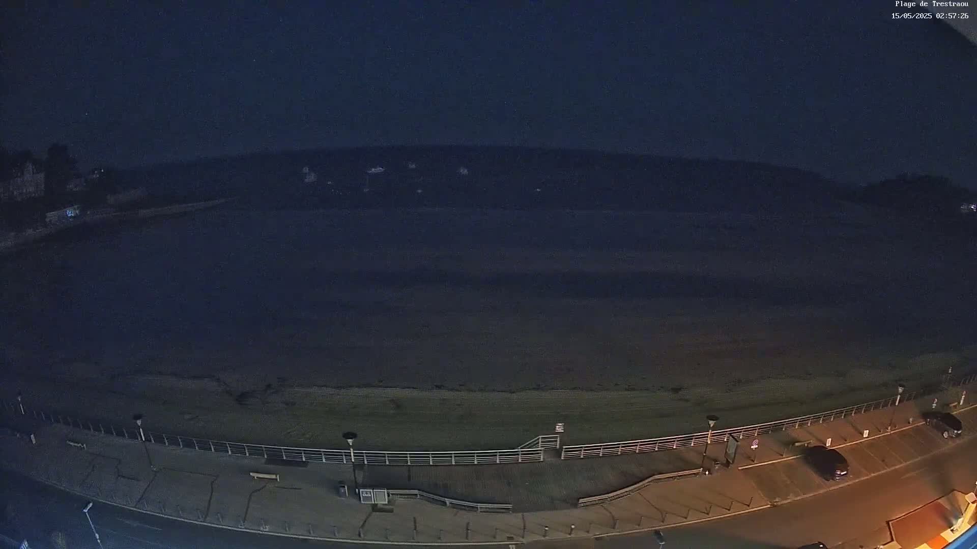 Perros-Guirec, Plage de Trestaou Beach Live Cam - Lannion, Cotes-d'Armor, Bretagne, France
