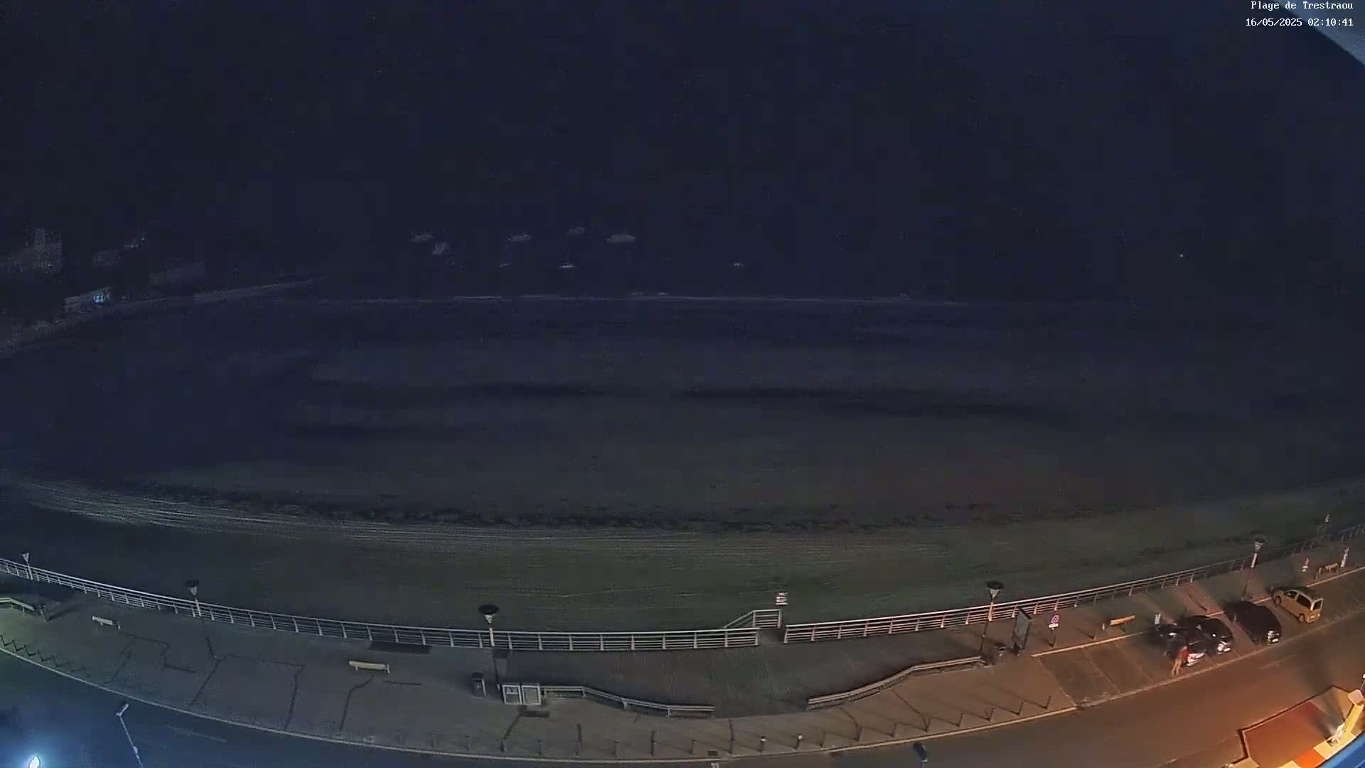 Perros-Guirec, Plage de Trestaou Beach Live Cam - Lannion, Cotes-d'Armor, Bretagne, France