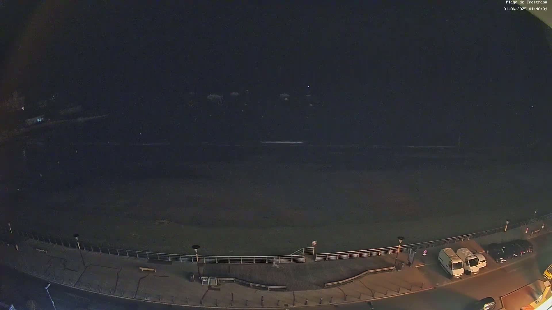 Perros-Guirec, Plage de Trestaou Beach Live Cam - Lannion, Cotes-d'Armor, Bretagne, France
